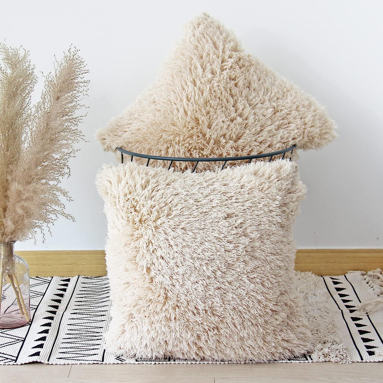 Amazon.com: JOJUSIS Fluffy Decorative Throw Pillows Covers 18x18 Inch Luxury Soft Faux Fur Fleece... | Amazon (US)