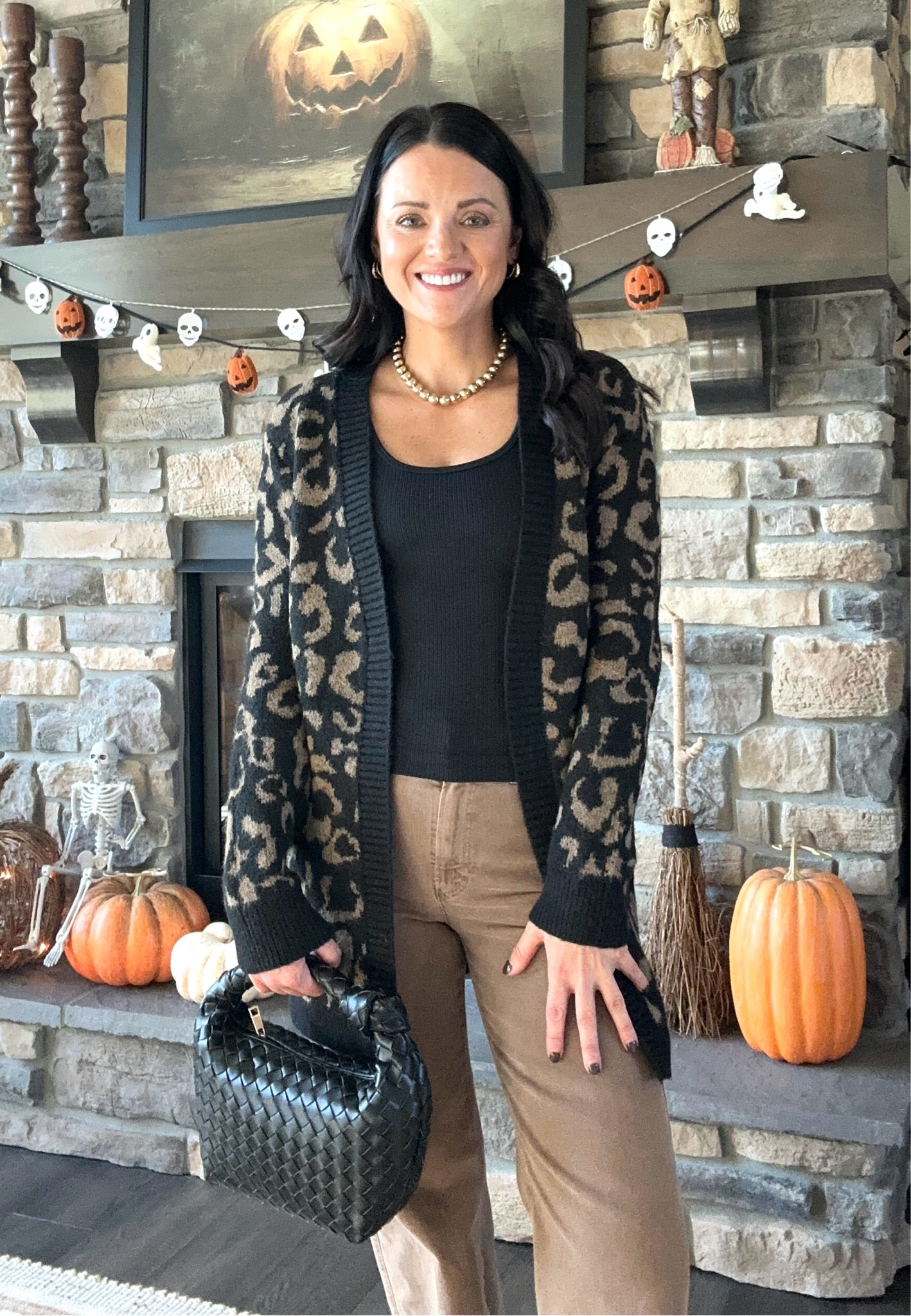 Brown denim and leopard print for Fall is 👏👏

Paige denim | wide leg jeans | leopard print sweater | black handbag | cardigan | brown denim | casual outfit | business casual outfit | designer denim 

#LTKStyleTip #LTKFindsUnder100 #LTKOver40