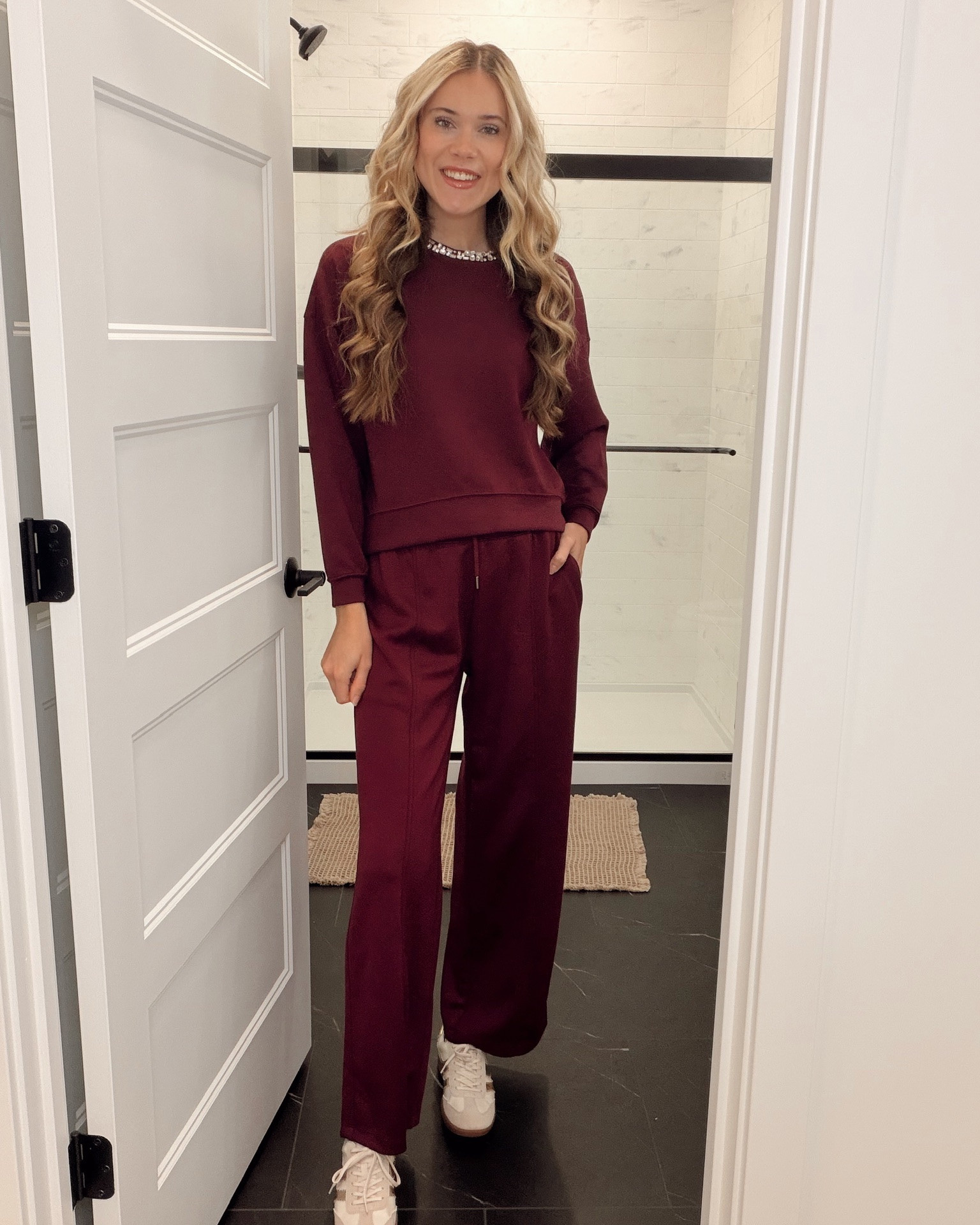 @Walmart This burgundy matching set from Walmart is so soft and comfy but still looks put together 🍂 Loving the crewneck top and wide-leg pants, finished with tan sneakers.

True to size, small, 5'8.5" for reference.