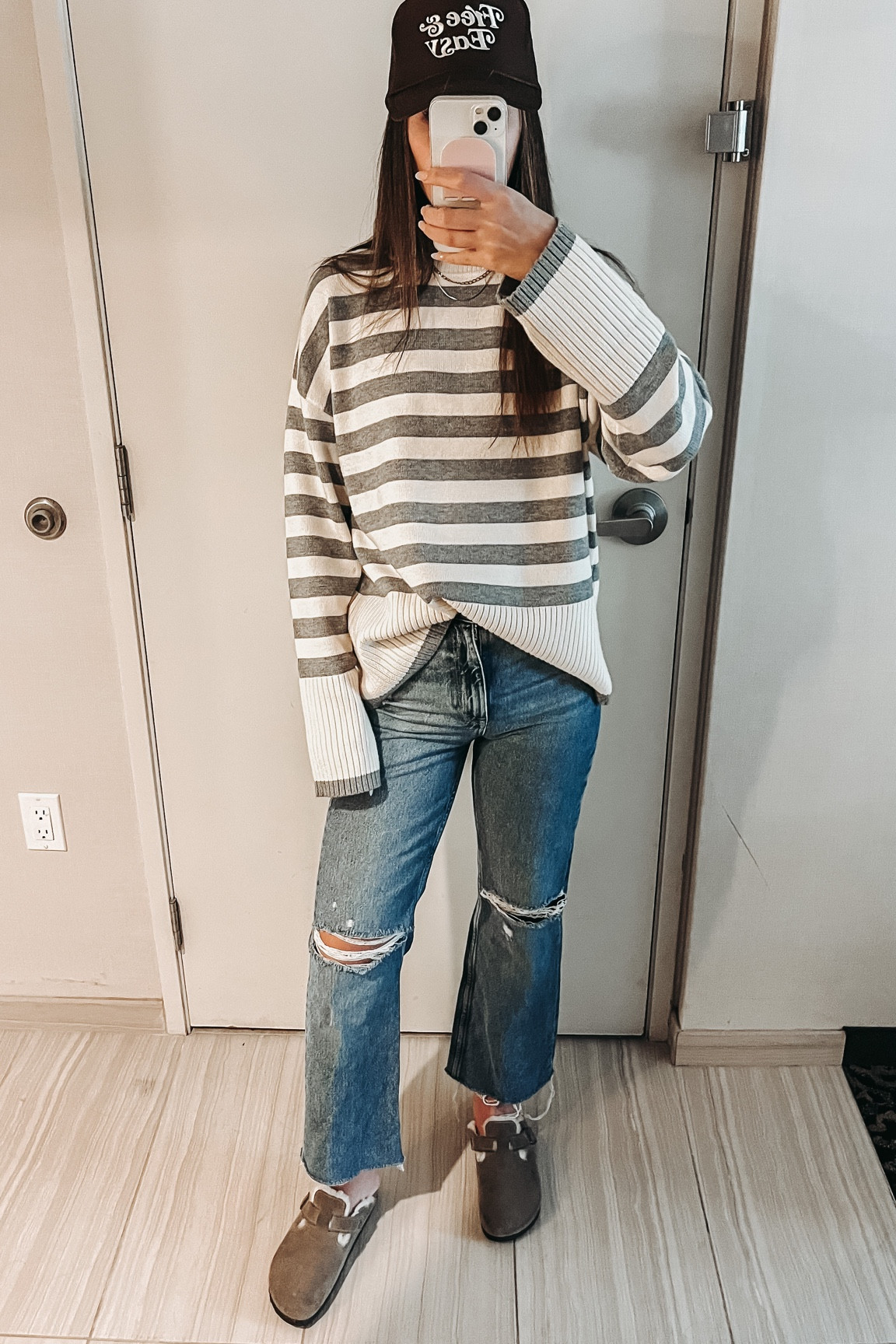 Casual zara ootd! #ltk #ltkunder #ltkfashion #liketkit #ltkstyletip #ootd #liketoknowit #ltkhome #ltkstyle #fashion #fashionblogger #k #discoverunder #style #ltksalealert #fallfashion #targetstyle #ltkit #styleinspo #fashionover #blogger #ltkshoecrush #ltkfamily #ltkkids #ltkfall #target #amazonfashion #targetfinds #influencer #ltkcurves #zara #zarajeans #denim #zaradupes #dupe

#LTKFind #LTKfit #LTKstyletip