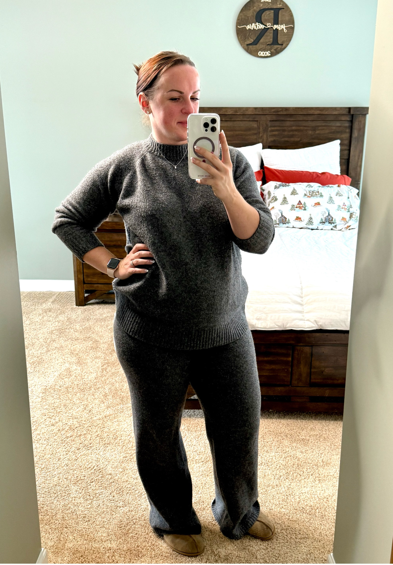 The absolute comfiest and warmest lounge set! It’s winter here and down in the single digits 🥶

#loungeset 

#LTKHoliday #LTKWatchNow