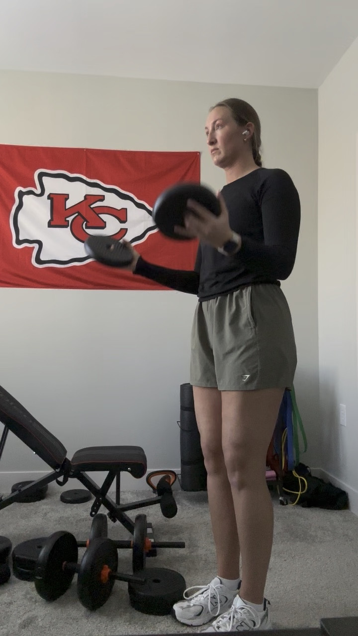 Old Navy activewear is amazing! 😚👌🏼 These shorts from Gymshark are my absolute favorite too!

Featuring my current favorite arm burning workout 💪🏼

#LTKActive #LTKFitness #LTKShoeCrush