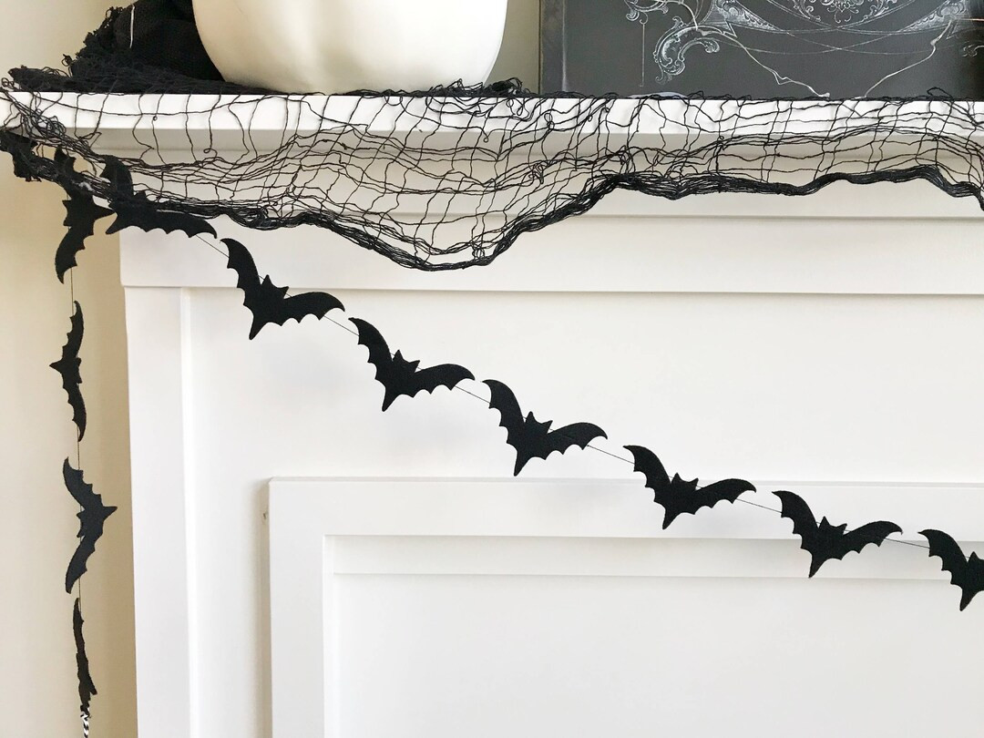 PRE-ORDER *** Mini Bat Felt Banner, Bunting, Garland, Photo Prop, Decoration, HALLOWEEN | Etsy (US)