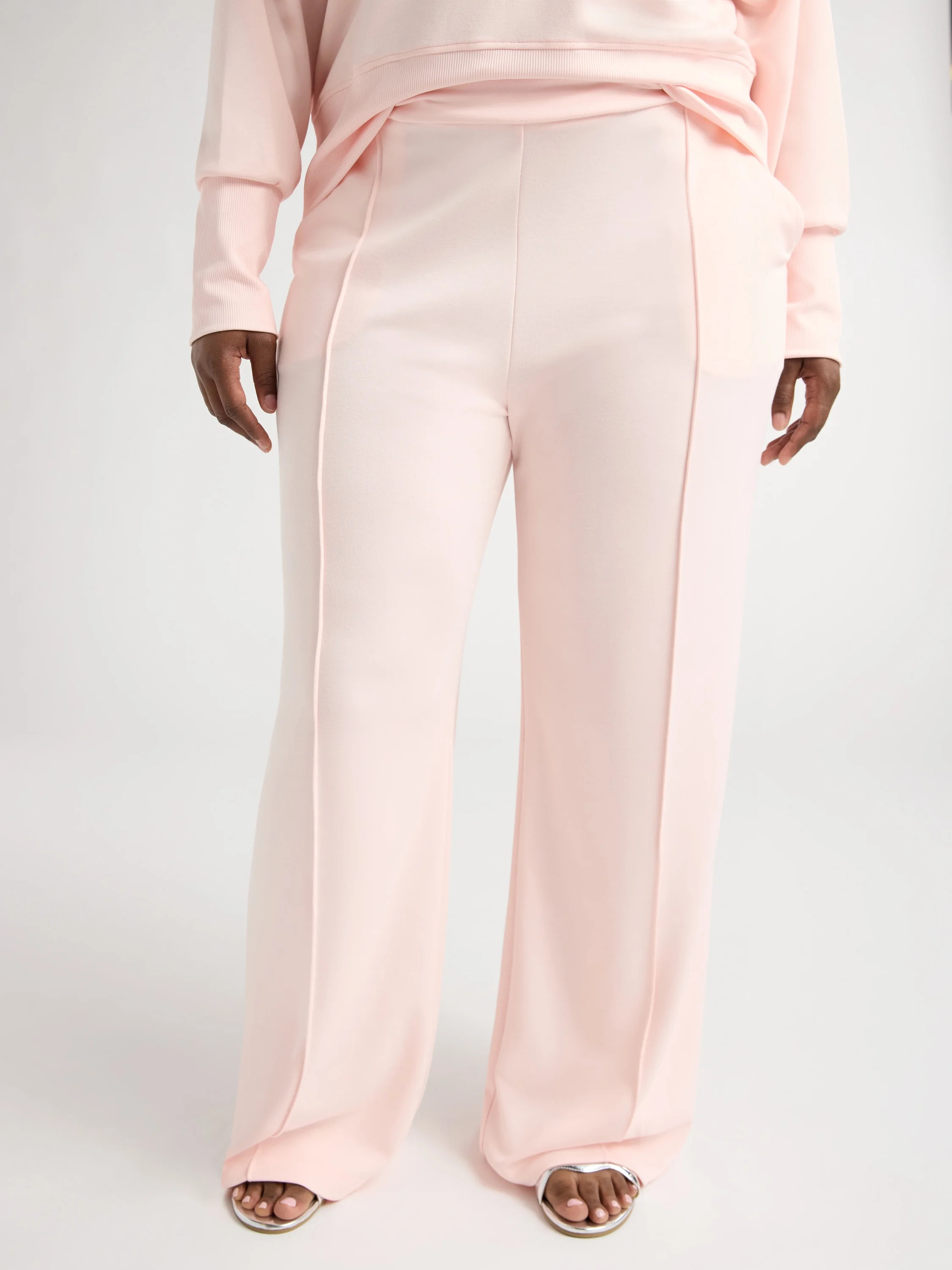 Scoop Women's and Women's Plus Ultimate ScubaKnit Trouser Pants, Sizes XS-4X | Walmart (US)