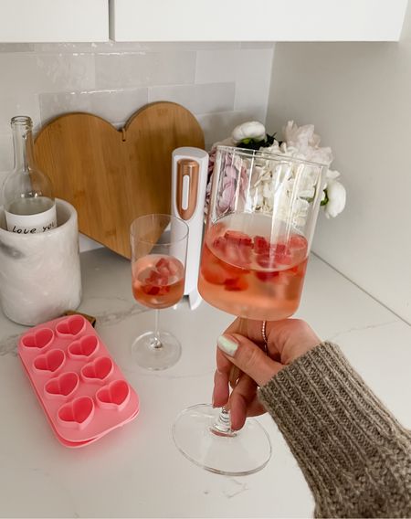 Rose is the perfect Valentine’s drink. #founditonamazon #amazonhome #wineglasses #cocktails #drinkware #barware #valentinesday #galentinesday #galentines

#LTKSeasonal #LTKhome #LTKunder50
