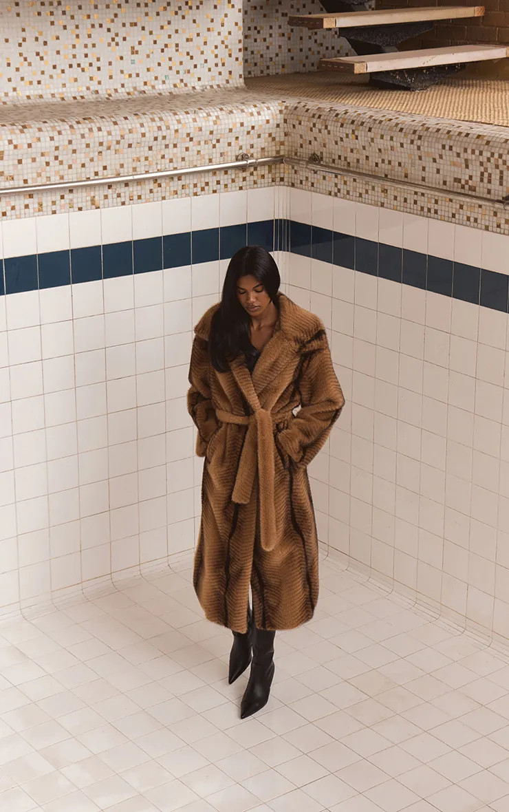 Warm Brown Two Tone Faux Fur Belted Maxi Coat | PrettyLittleThing US