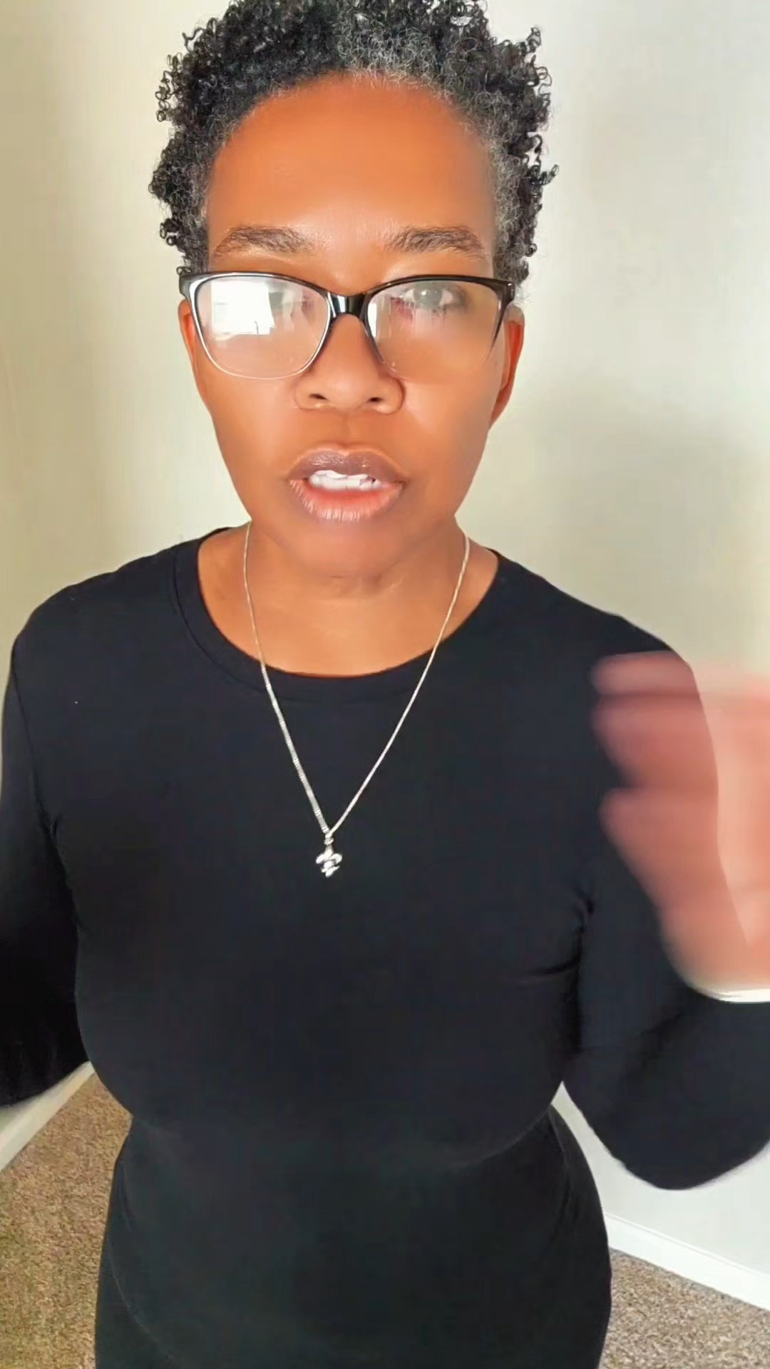 Reoria long sleeve crew neck bodycon maxi dressGet the warm, yet sexy holiday dress! Reoria long sleeve crew neck bodycon maxi dress. #reoria #maxidress #holidaydress #holidayoutfit @REORIA 

#LTKU #LTKOver40 #LTKHoliday