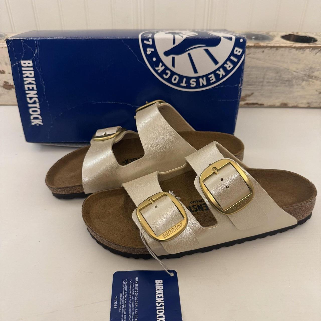 Birkenstock Women's Sandals - White - US 7 | Depop US