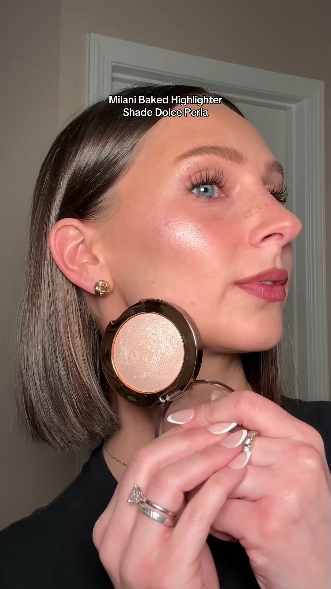 Milani baked highlighter shade dolce Perla!🫶🏻

#LTKBeauty #LTKgrwm #LTKSaleAlert