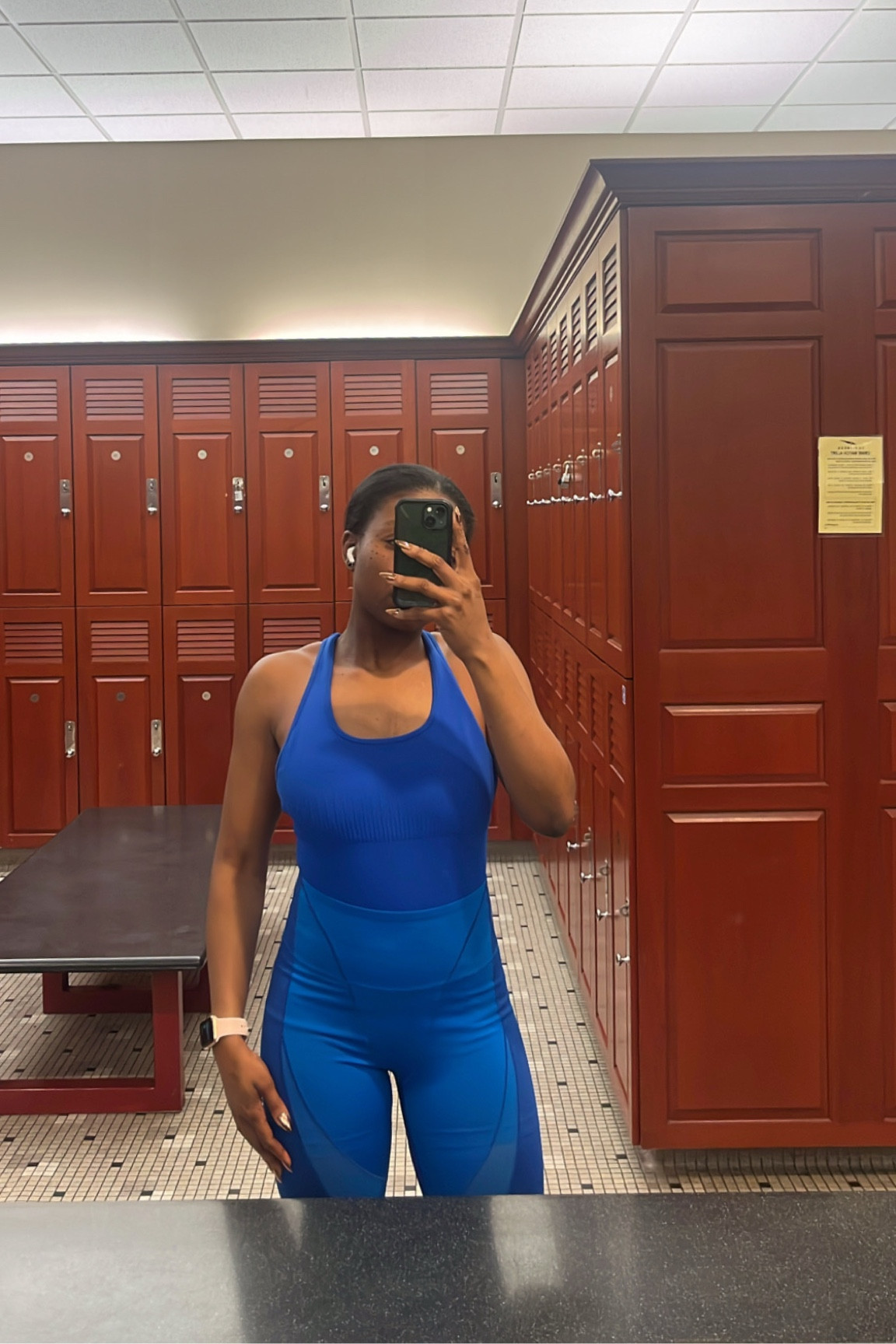 Another gym fit that was a neck breaker! 

#LTKFindsUnder50 #LTKStyleTip #LTKSaleAlert