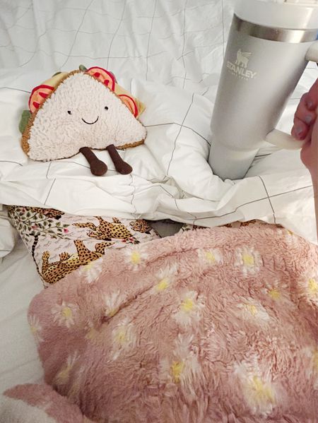 a sleepy/sick Friday night… better make it cozy 