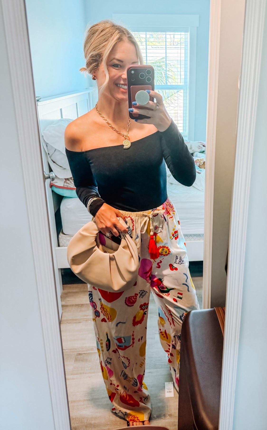 Necklace is from TJ’s
Pants from TJ’s
Top and purse from Amazon

Linked similar /same items! 🌀

#LTKmomlife #LTKootd #LTKTravel