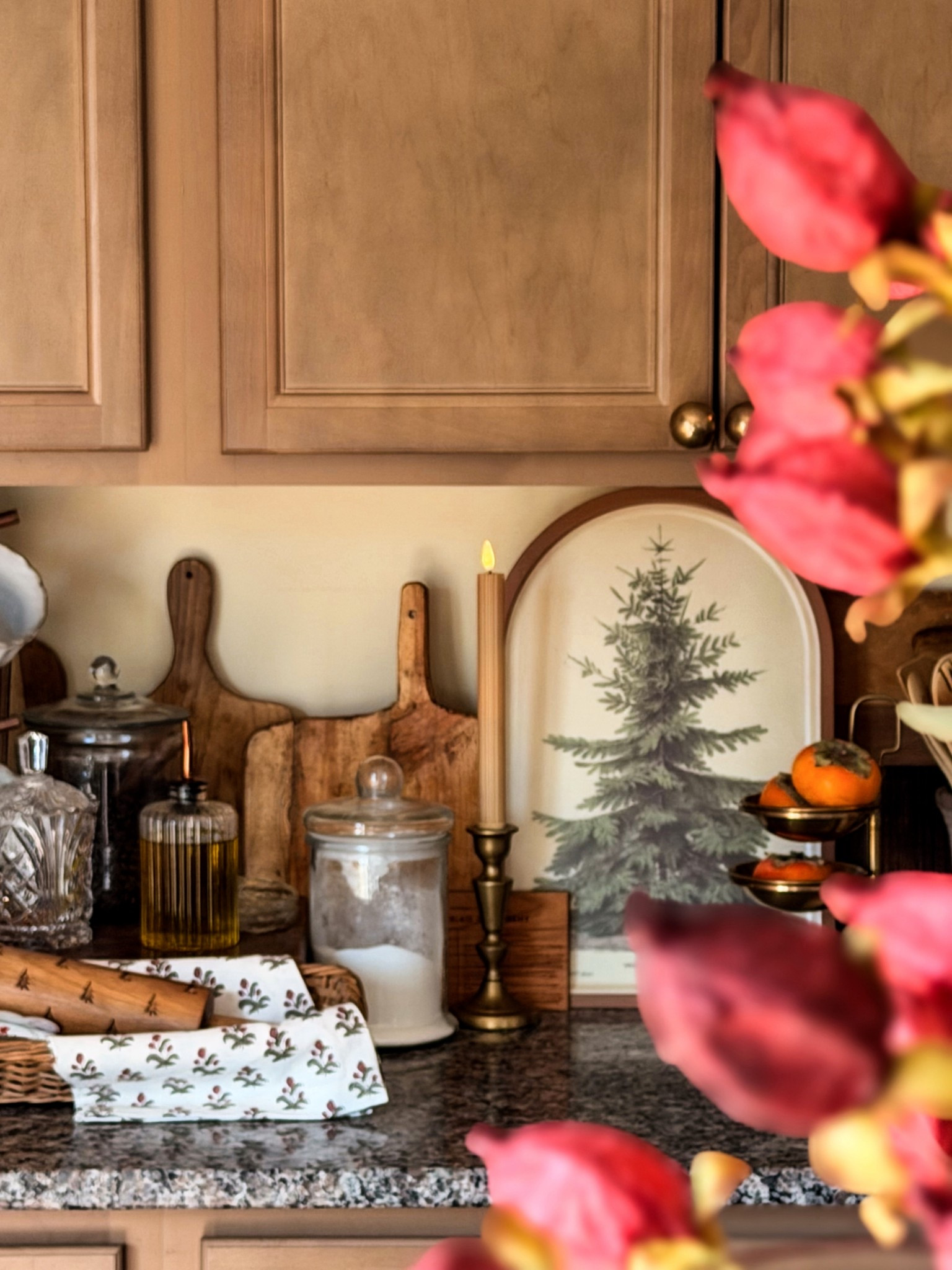 A cozy Christmas kitchen corner. 

#LTKSeasonal #LTKHoliday #LTKHome