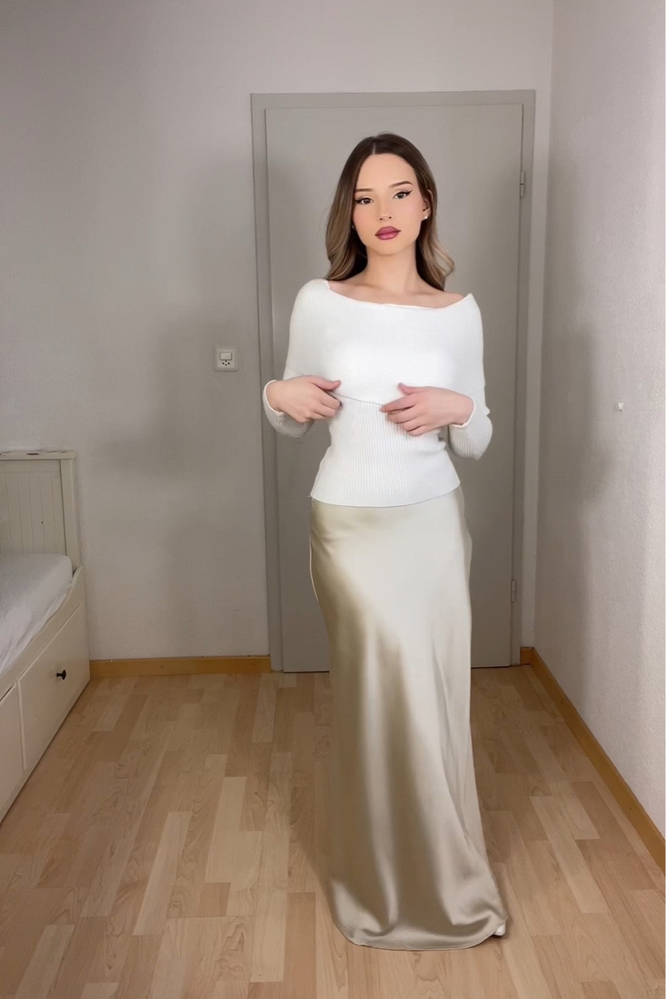 elegant outfit satin maxi skirz off shoulder top