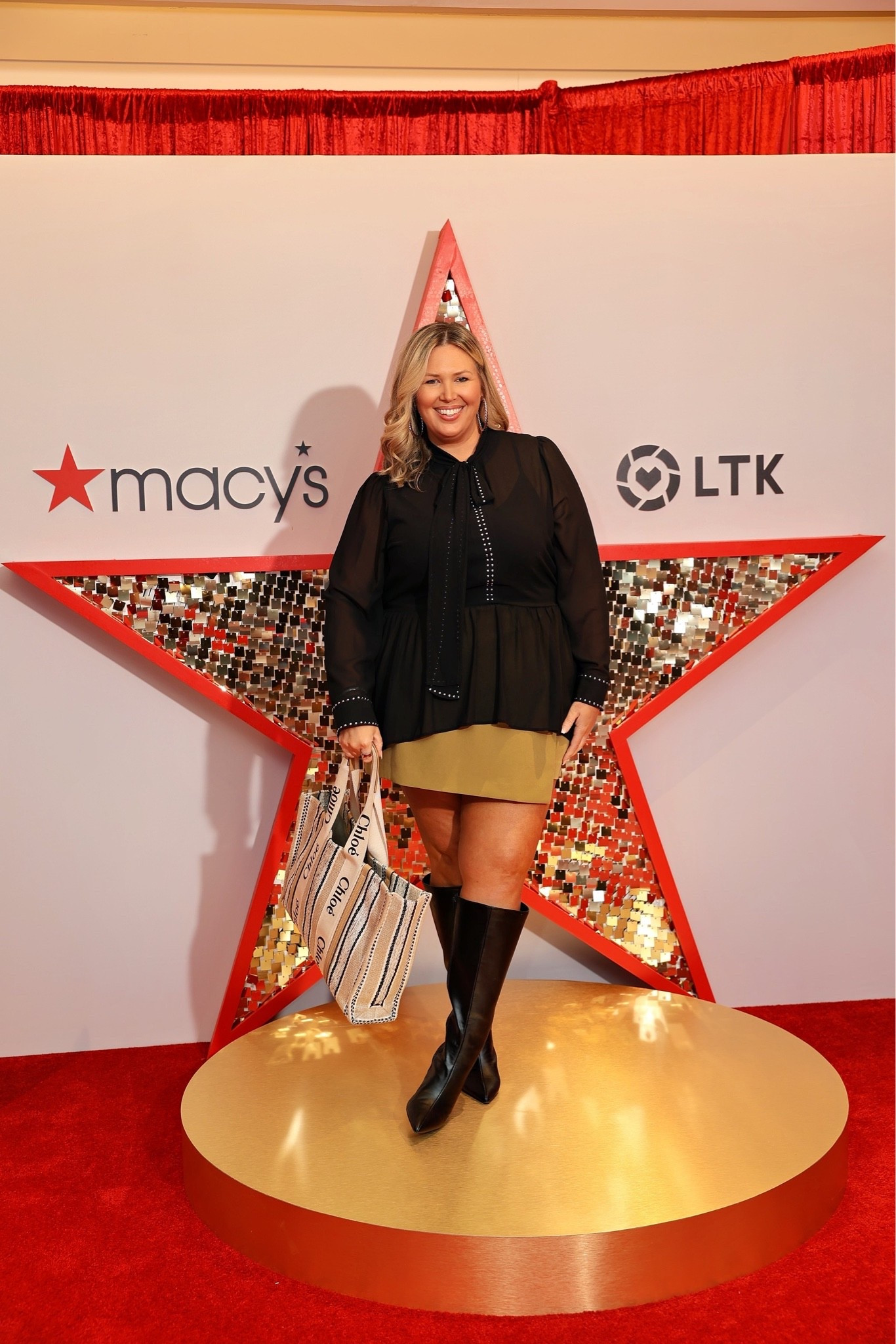 LTK con Macys event! Wearing a 2X in the top and a 3X in the skort! Plus size, outfit inspo, LTK con, fall fashion, apron belly

#LTKPlusSize #LTKCon #LTKSeasonal