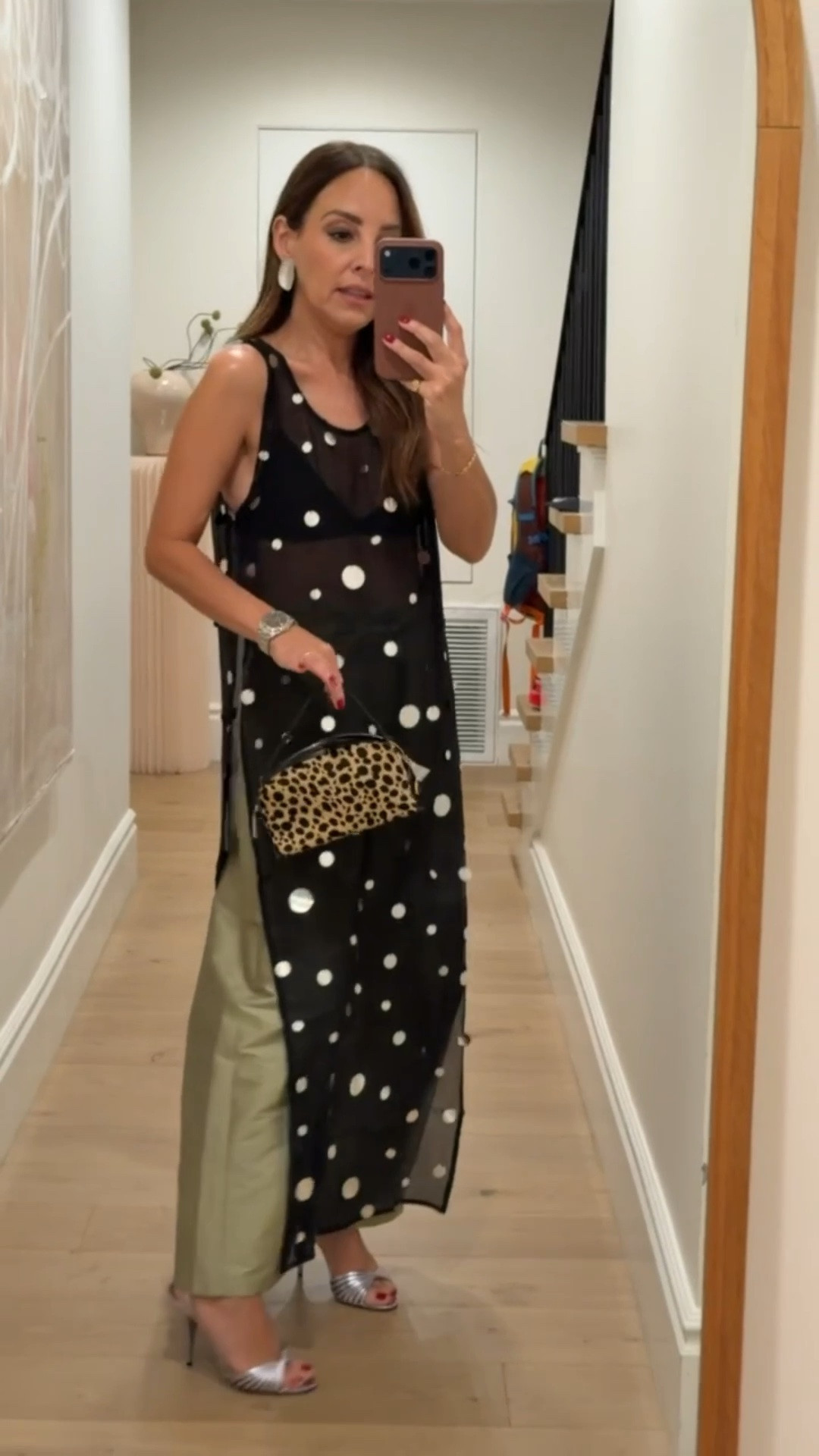To say that I am obsessed with Chan luu is a complete understatement! I wear these pants everywhere I go and this top can be styled 100 different ways

#LTKootd #LTKSeasonal