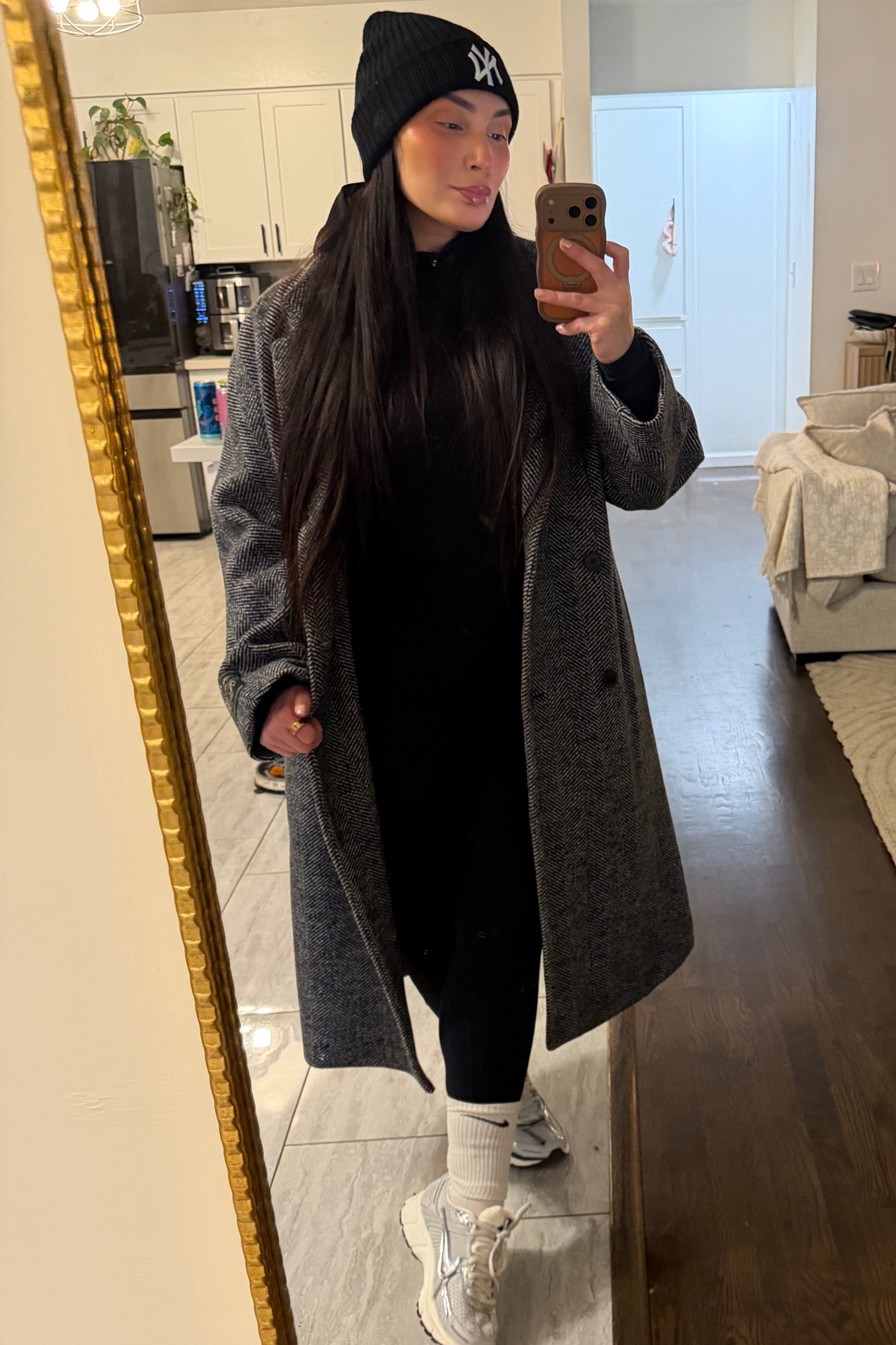 A cozy dinner fit for NYE. #ootn

#LTKMidsize #LTKSeasonal