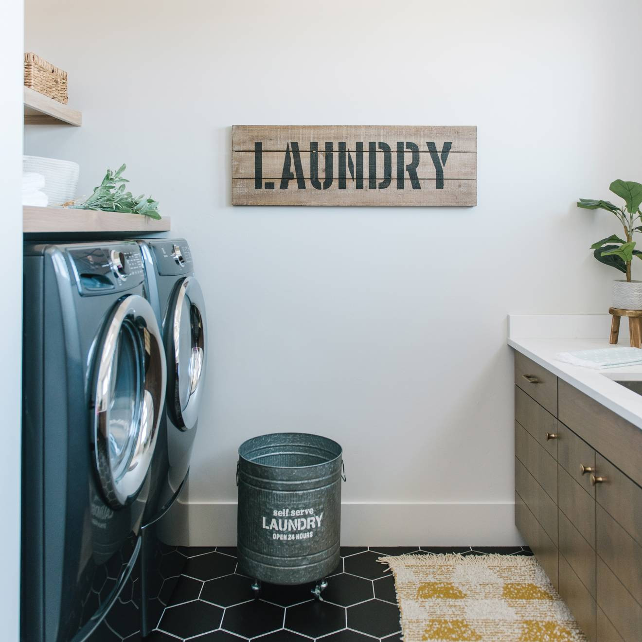 Allora 8.5" x 10" Hexagon Matte Porcelain Tile in Solid Black | Bedrosians Tile and Stone