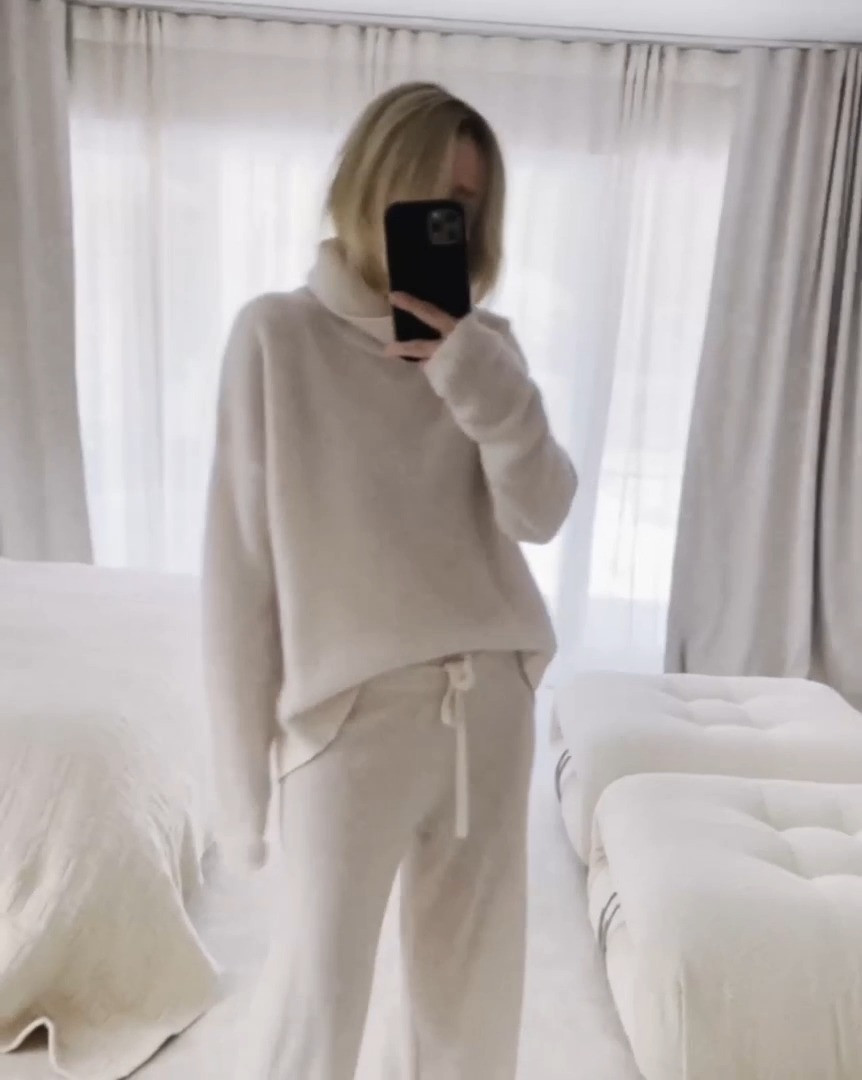 Cozy Sunday style 
 

#LTKStyleTip