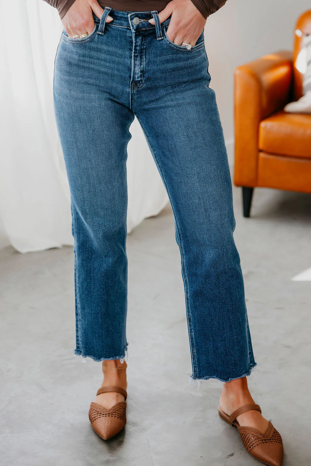 Tyla Vervet Crop Straight Jean | Lauriebelles