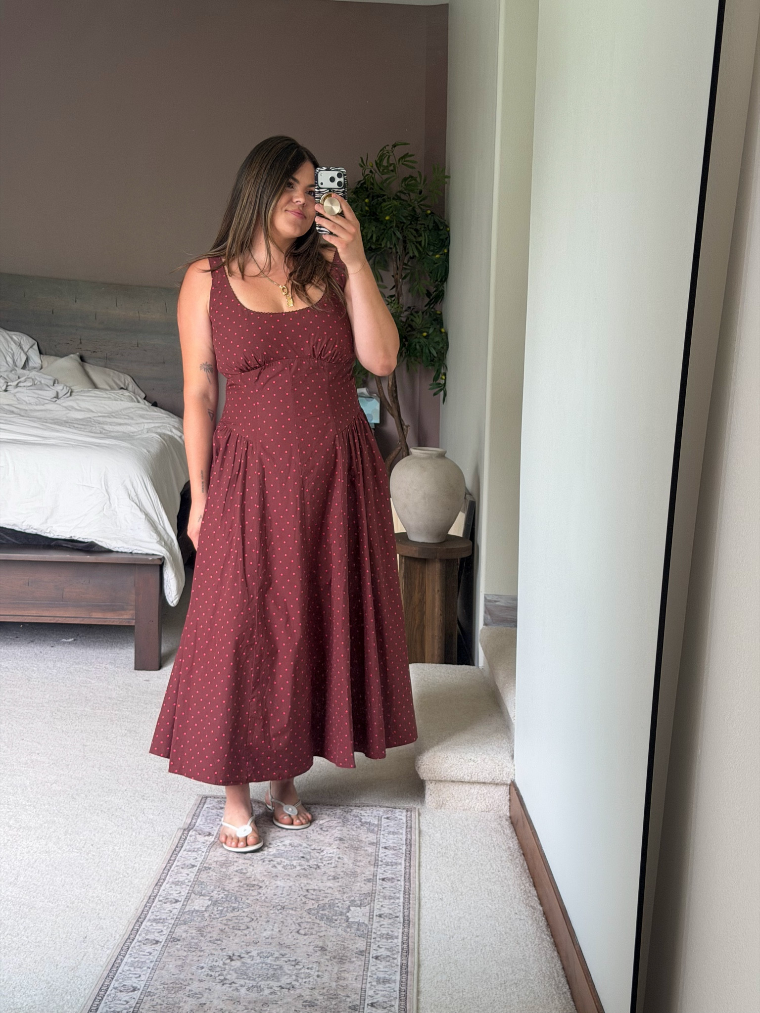 We did it, we finally found THE thick tummy approved dress. 
 
Wearing size XL 
Follow @hiericasuckow for more size 12/size 14 thick tummy approved dresses
@abercrombie  
midsize, size 12, size 14, mom style, curvy outfit, dress, summer dress, special event, wedding guest, bridal shower, baby shower, teacher dress, business casual, office, work outfit
