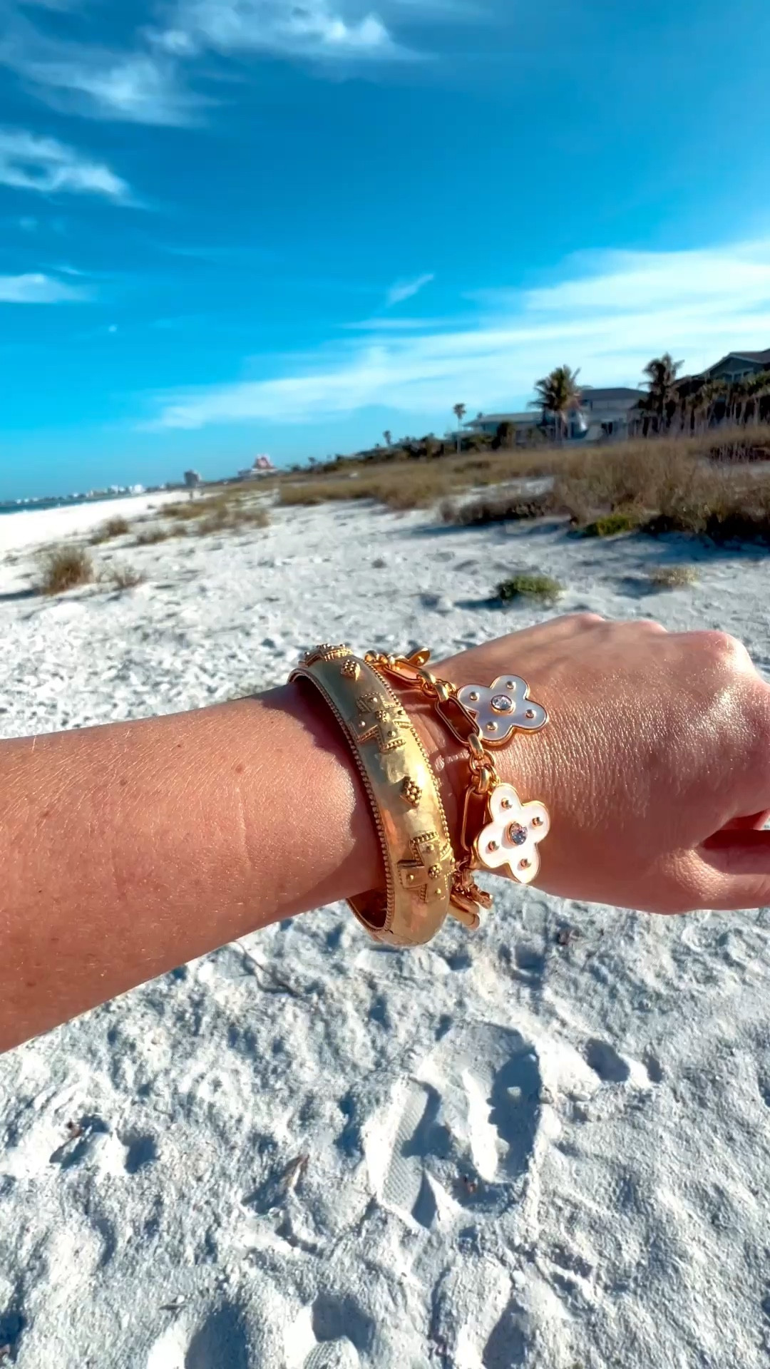 Totally obsessed with this Julie Vos jewelry. Check out all of my beautiful bracelets and cuffs. They are fantastic for everyday wear and vacation. Perfect spring break jewelry!


#LTKSeasonal #LTKOver40 #LTKvlog #LTKTravel #LTKgrwm #LTKootd #LTKWedding #LTKSwim #LTKFestival
