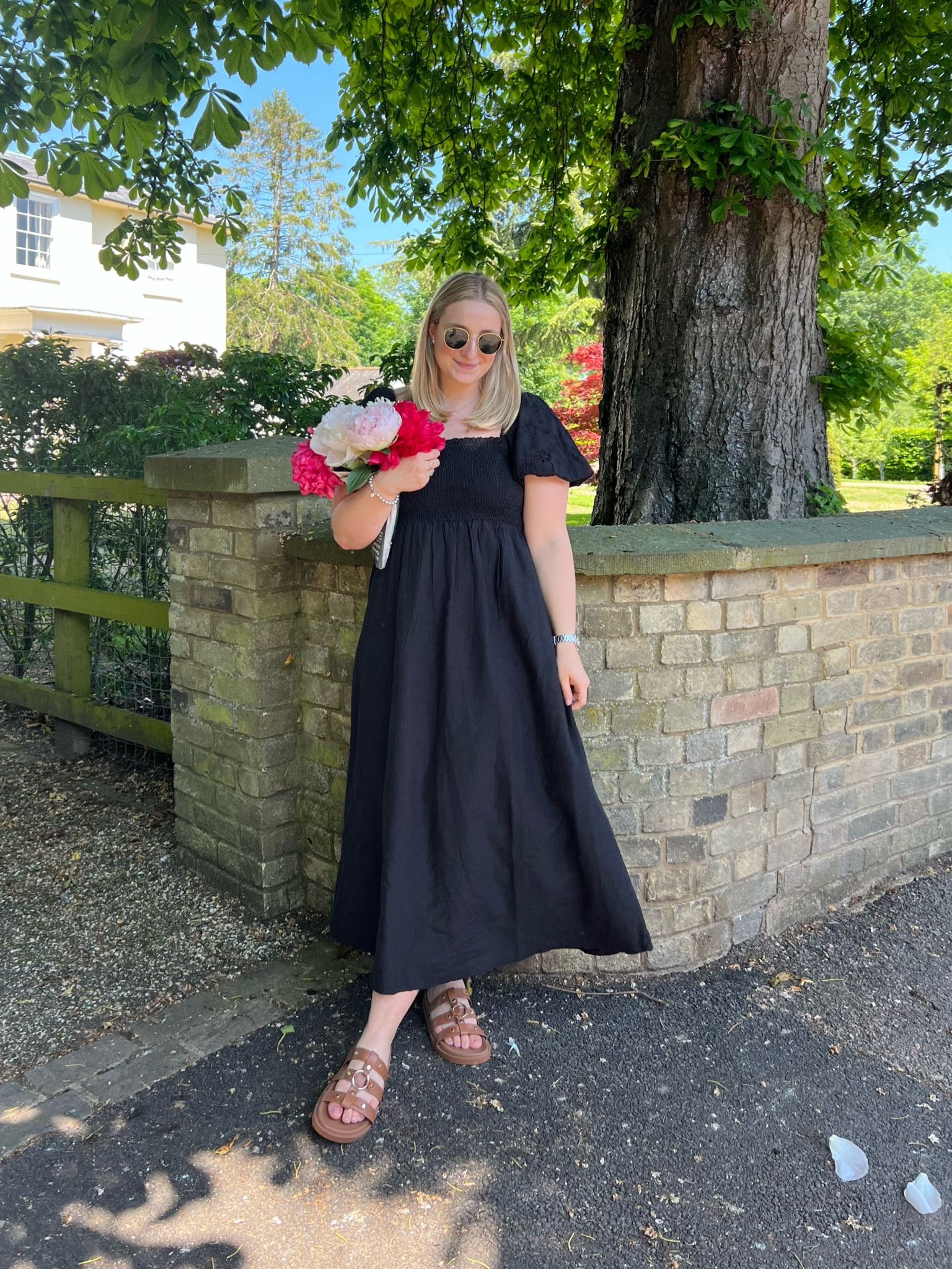 Peony picking outfit 🧺✨

Wearing size 8 in the dress!

New look, midi dress, black dress, summer dress, summer ootd 

#LTKeurope #LTKsummer #LTKuk