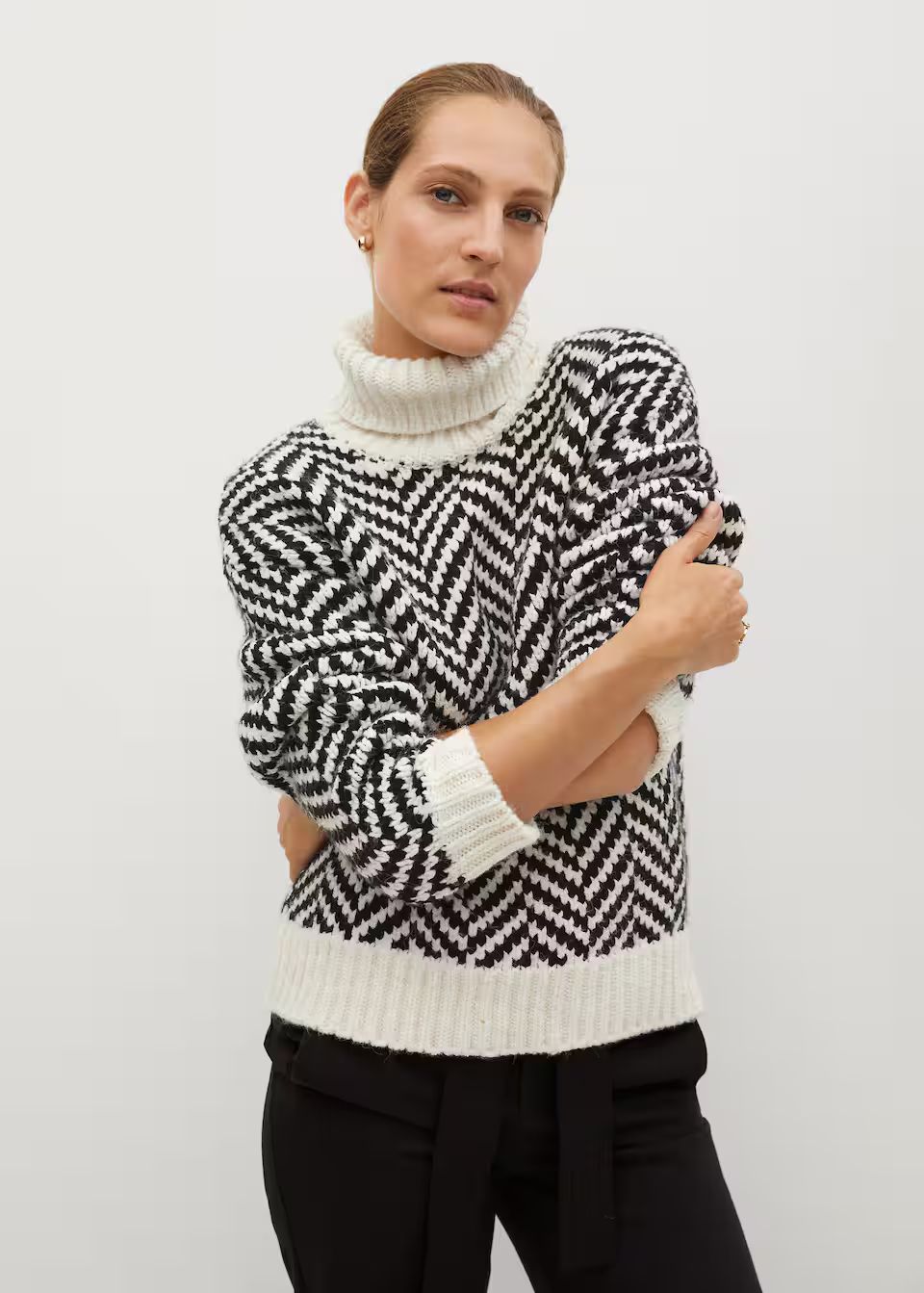 Turtle neck sweater | MANGO (US)