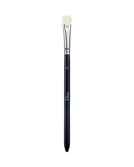 Dior Dior Backstage Flat Eyeshadow Brush | Neiman Marcus