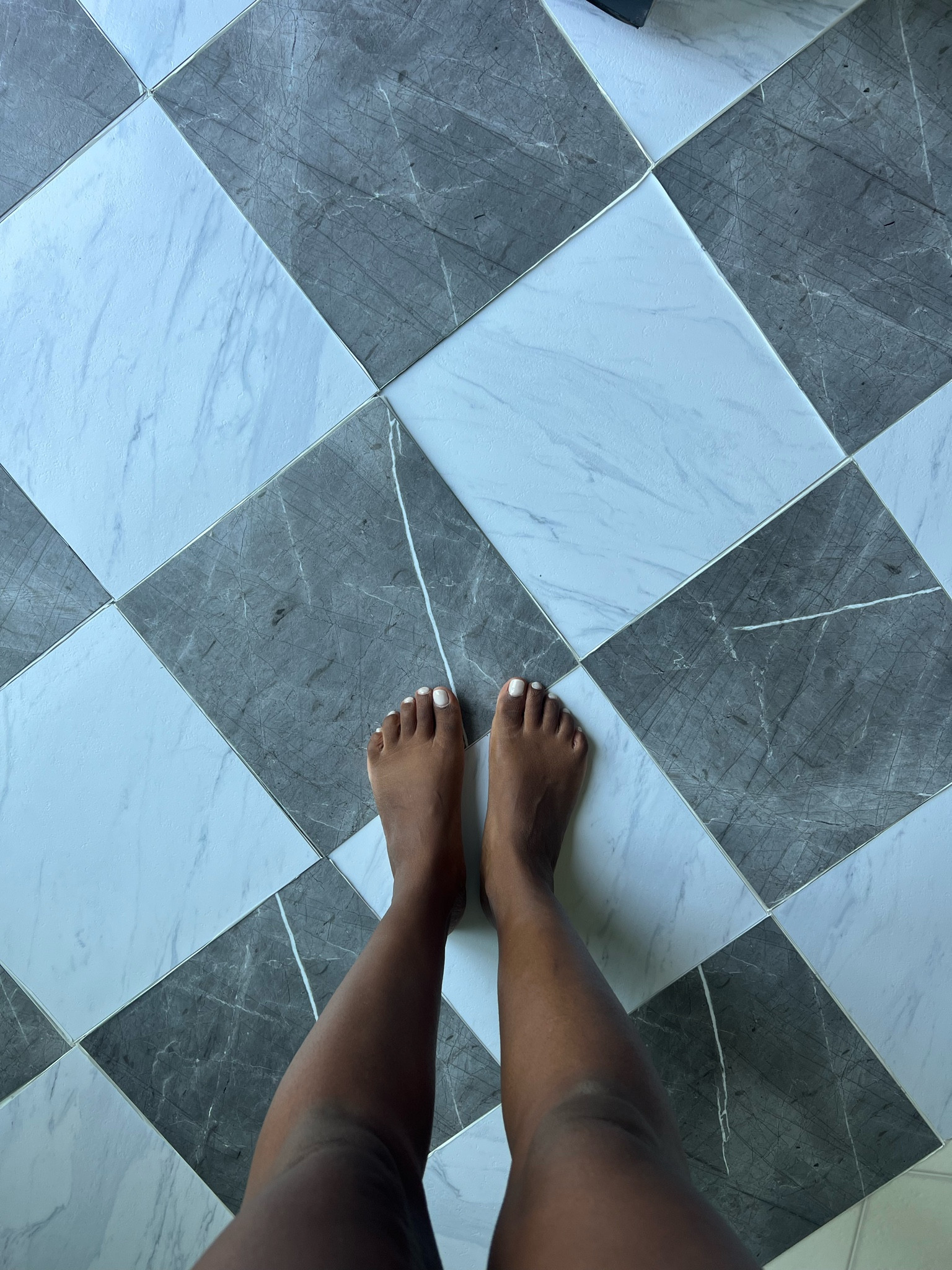 You won’t believe how affordable this peel and stick tile was!! ✨

#LTKFindsUnder50 #LTKFamily #LTKHome