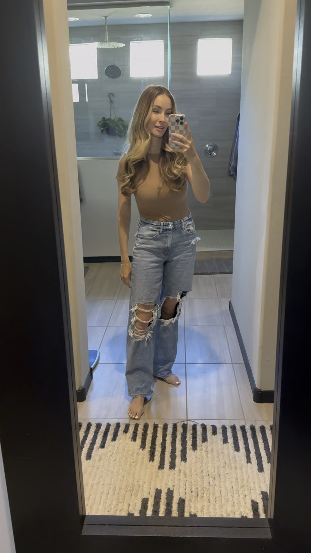 OOTD 
Bodysuit
Jeans
Outfit ideas

#LTKVideo #LTKworkwear #LTKstyletip