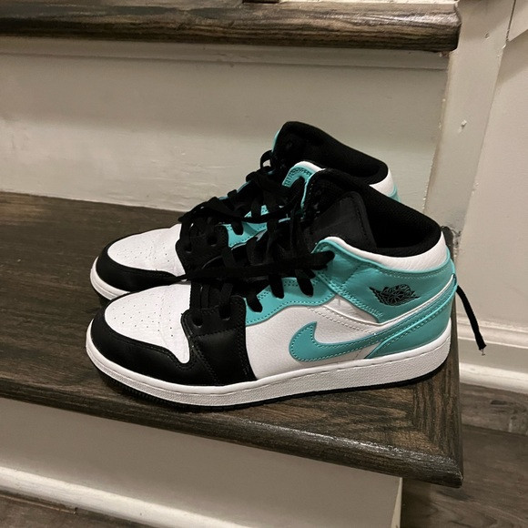 Air jordan - Nike jordan - 1 Mid - Tropical Twist - Lightly worn | Poshmark