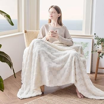 NEWCOSPLAY Super Soft Throw Blanket Ivory Premium Silky Flannel Fleece 3D Checkered Lightweight B... | Amazon (US)