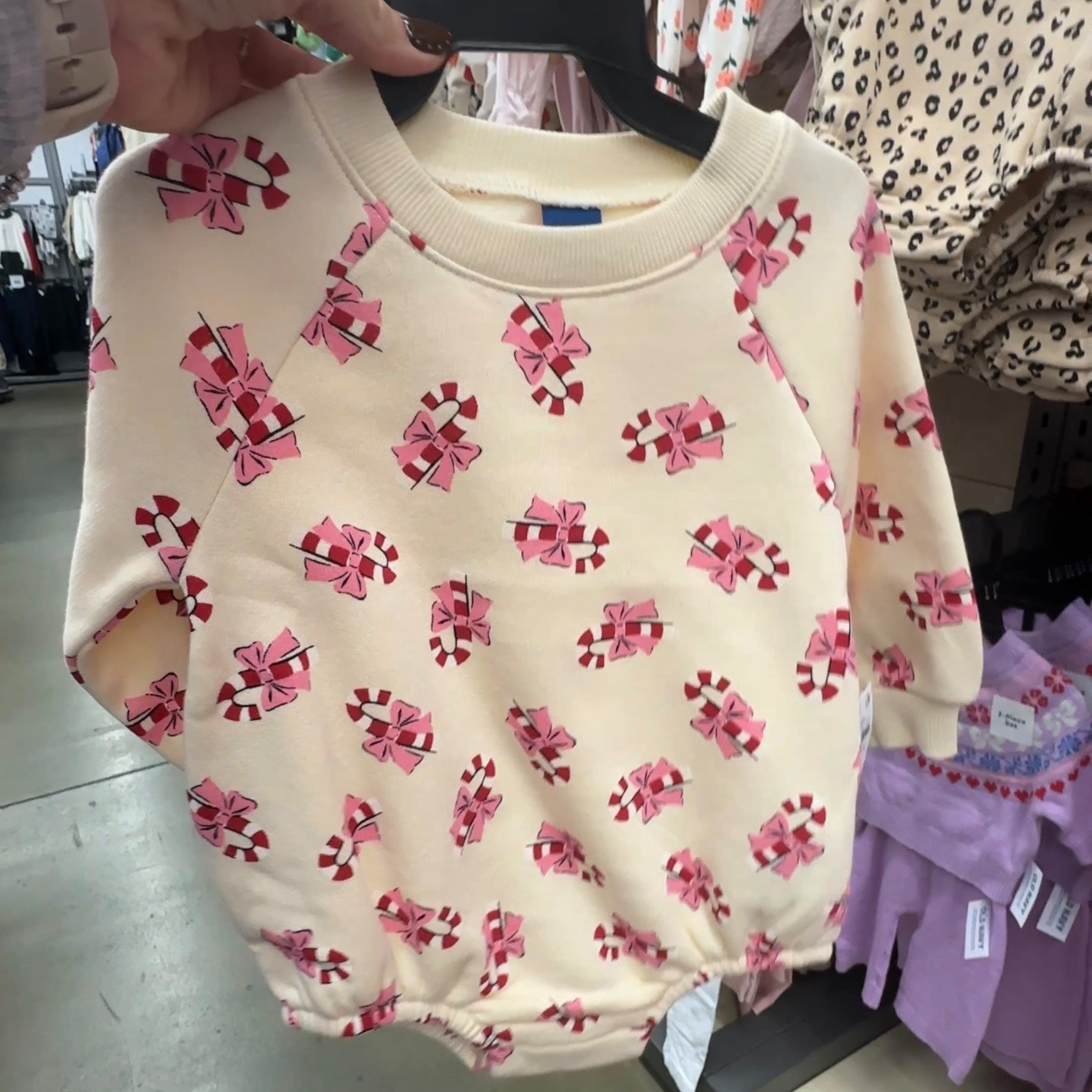 This cute one piece set! Could you imagine baby with little red tights! I want this in MY SIZE!

#LTKmomlife #LTKBaby #LTKHoliday