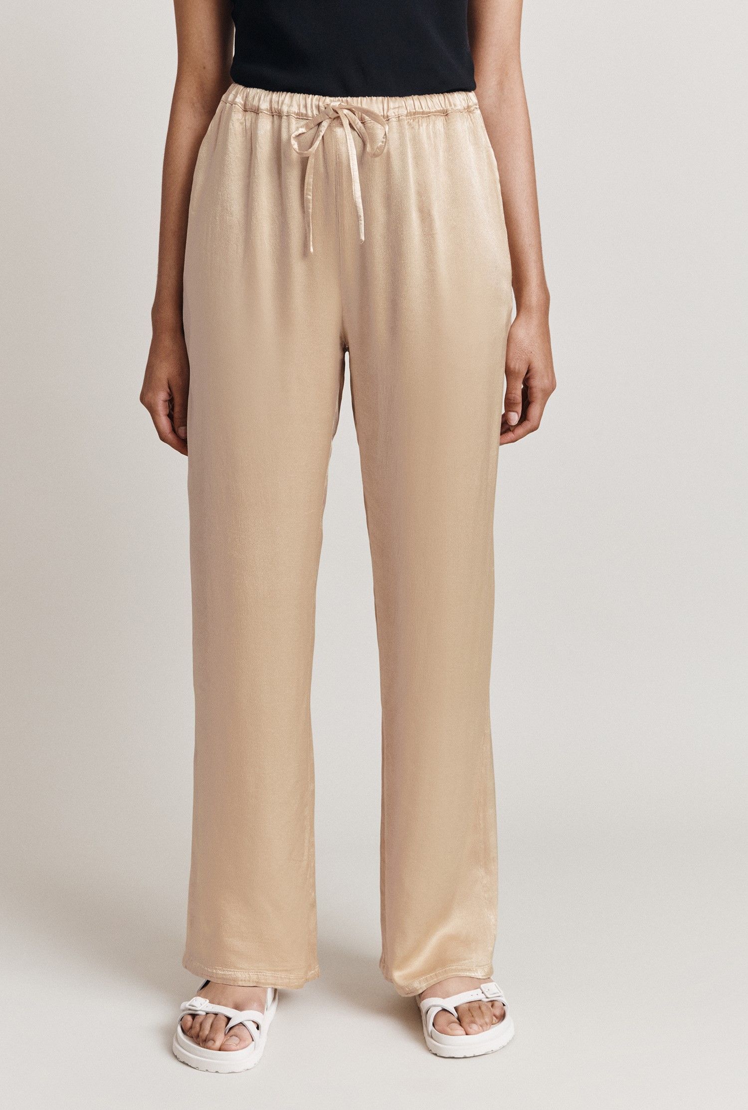 Imogen Satin Wide Leg Trouser

                        Stone | Ghost