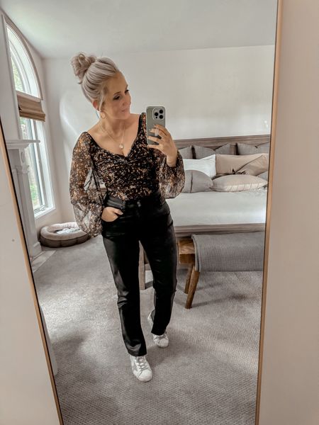 Date night outfit! Floral bodysuit paired with pleather pants from Abercrombie! 

Date night outfit, bodysuit, Abercrombie, lulus

#LTKFindsUnder100 #LTKSeasonal #LTKFindsUnder50