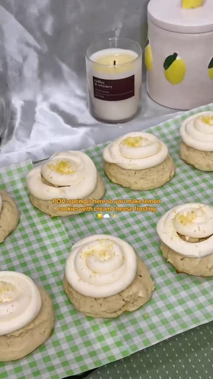 Lemon season is in full swing officially around here!🍋
.
Recipe and Tutorial coming soon!
.
#lemoncookies #recipe #springbaking  #creamcheesefrosting #lemoncreamcheesecookies