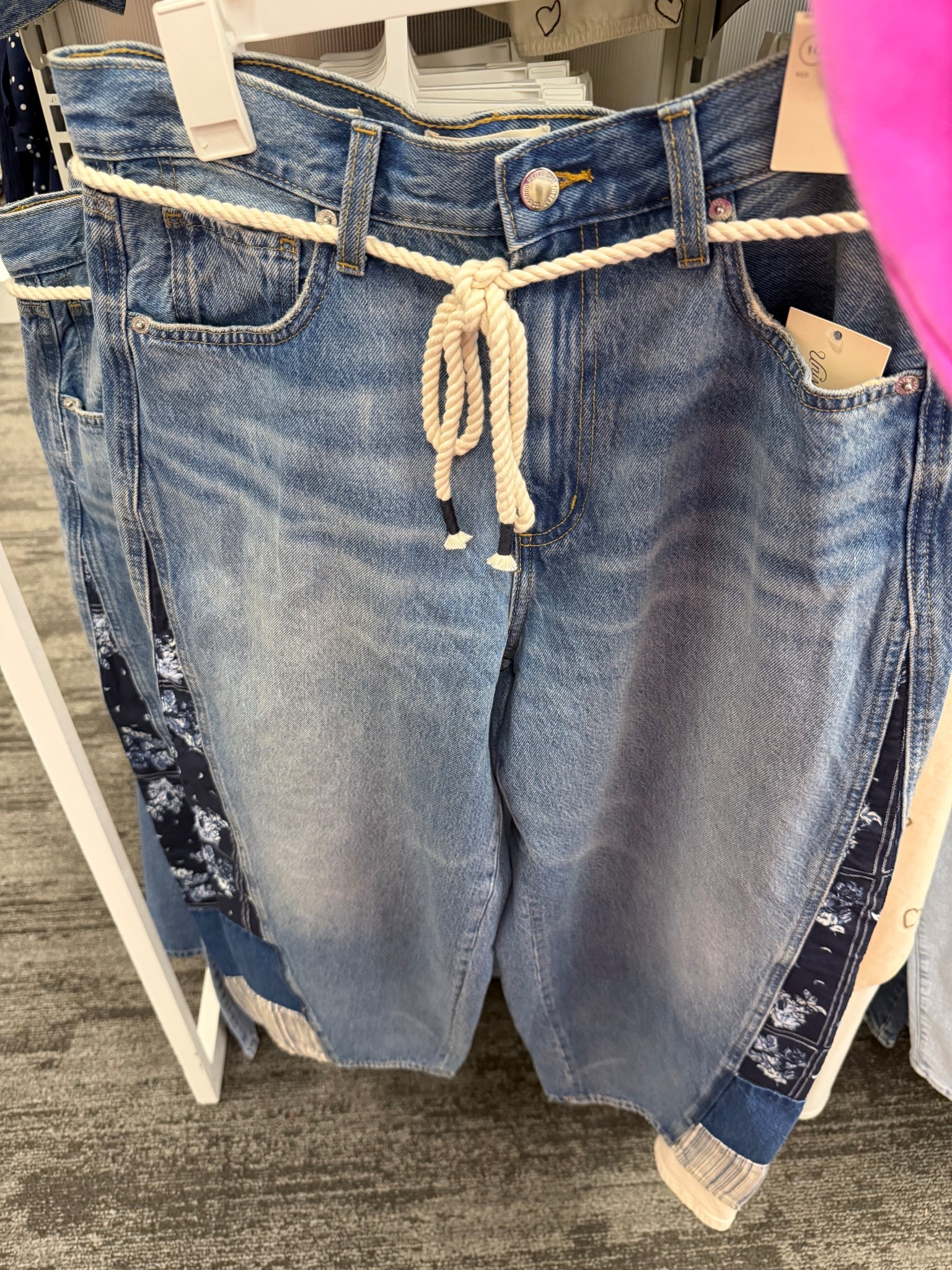 New barrel Jeans and has matching jacket!