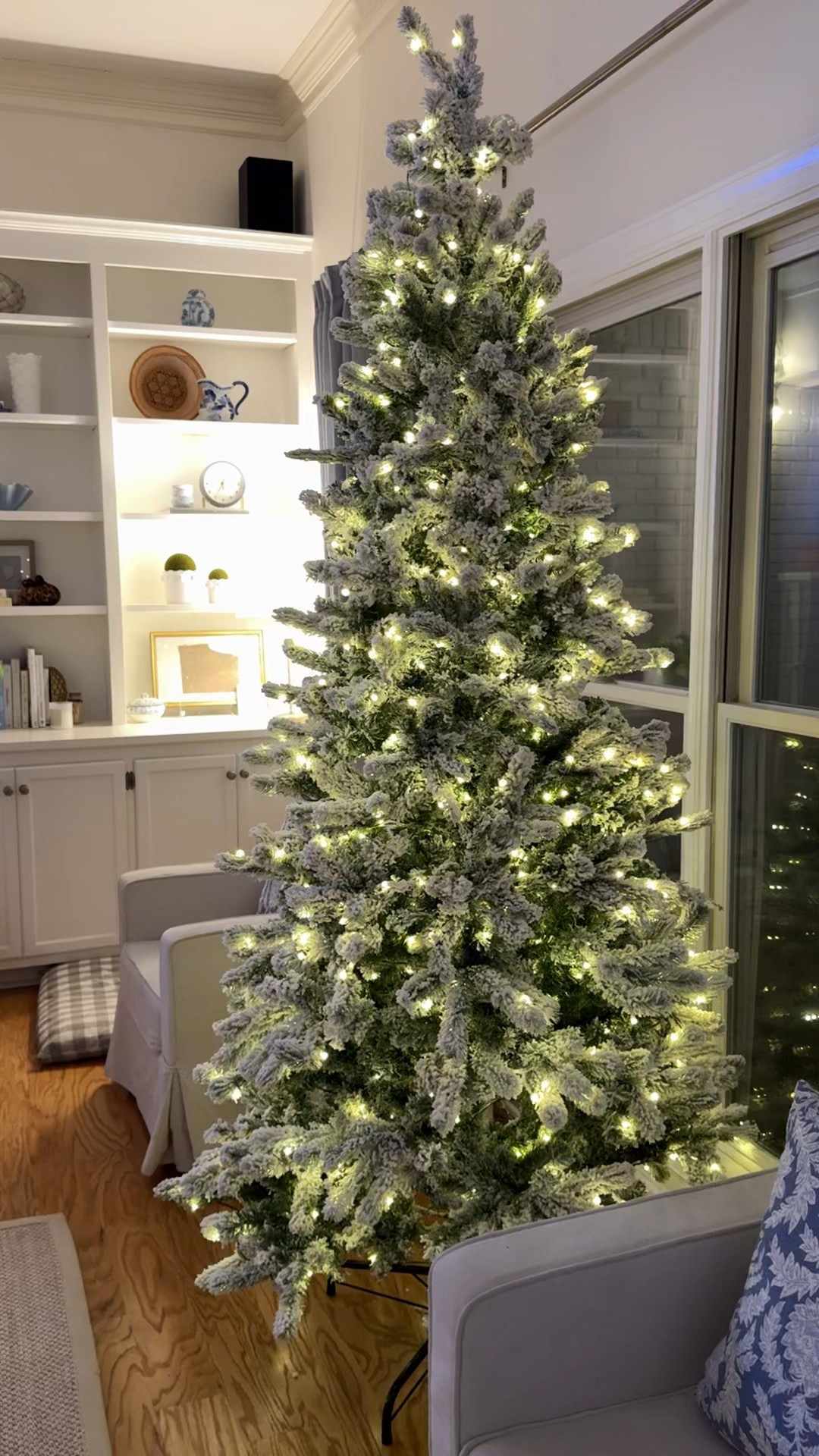 The most beautiful Christmas tree! 

#LTKHome #LTKSeasonal #LTKHoliday