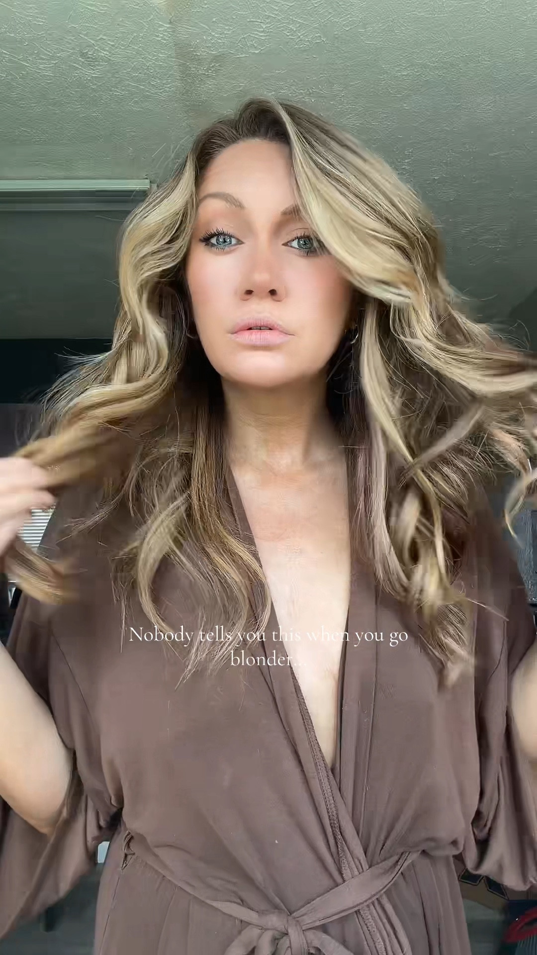 One thing nobody told me about going blonder…

My makeup had to change too 🤎

When I had darker hair I loved a super low-contrast “clean girl” makeup look. But with lighter hair around my face, I started feeling like my features were getting washed out.

So lately I’ve been adding a little more contrast — brown liner, slightly deeper shadow, and more definition.

Still soft… just a little more balance with the blonde.

#grwm #beautytips #blondemakeup #makeuproutine


#LTKgrwm #LTKBeauty #LTKSpringSale