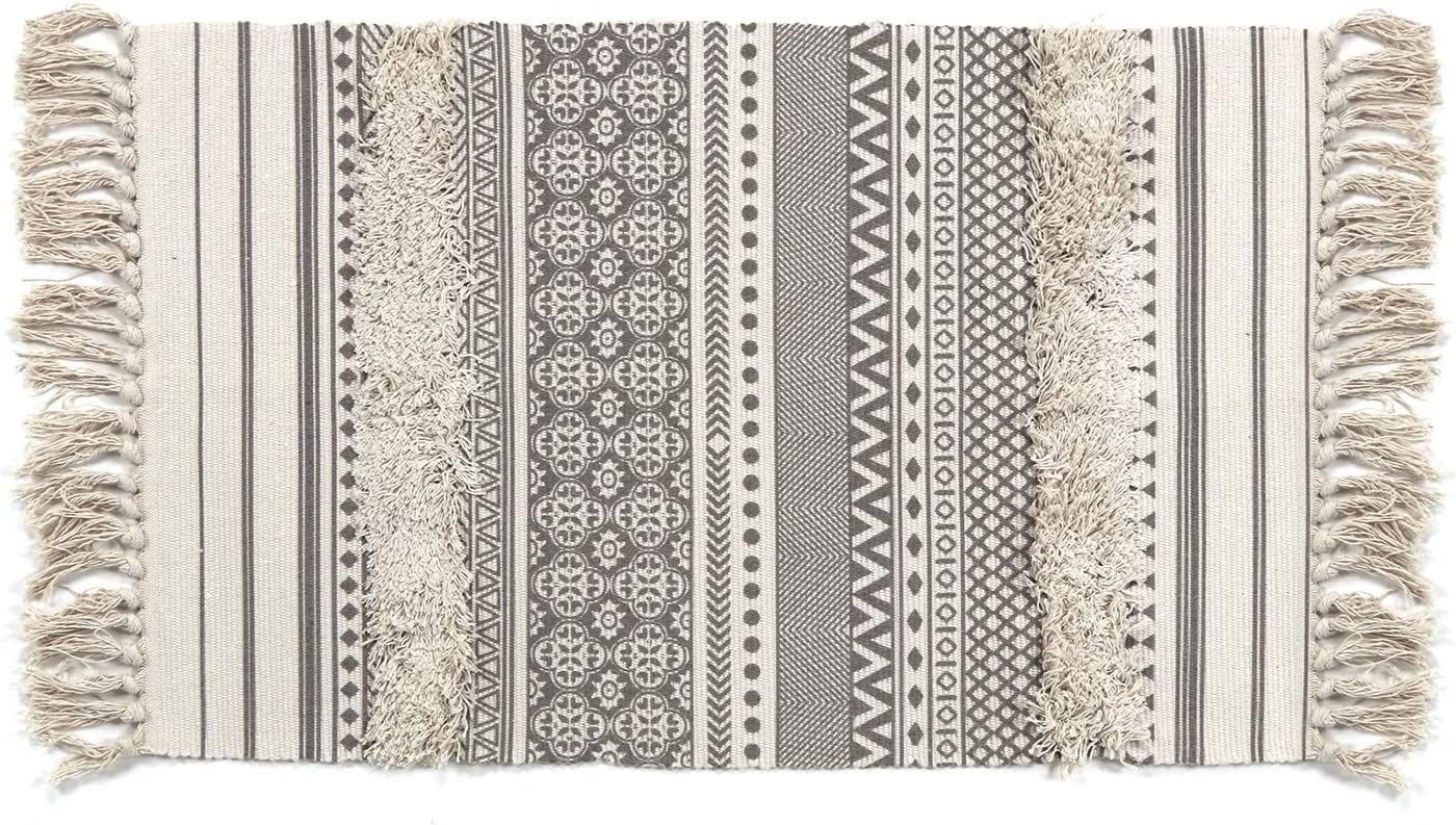 Seavish Tufted Cotton Area Rug,2X 3 Bohemia Geometric Hand Woven Fringe Throw Rug Shag Accent Tas... | Amazon (US)