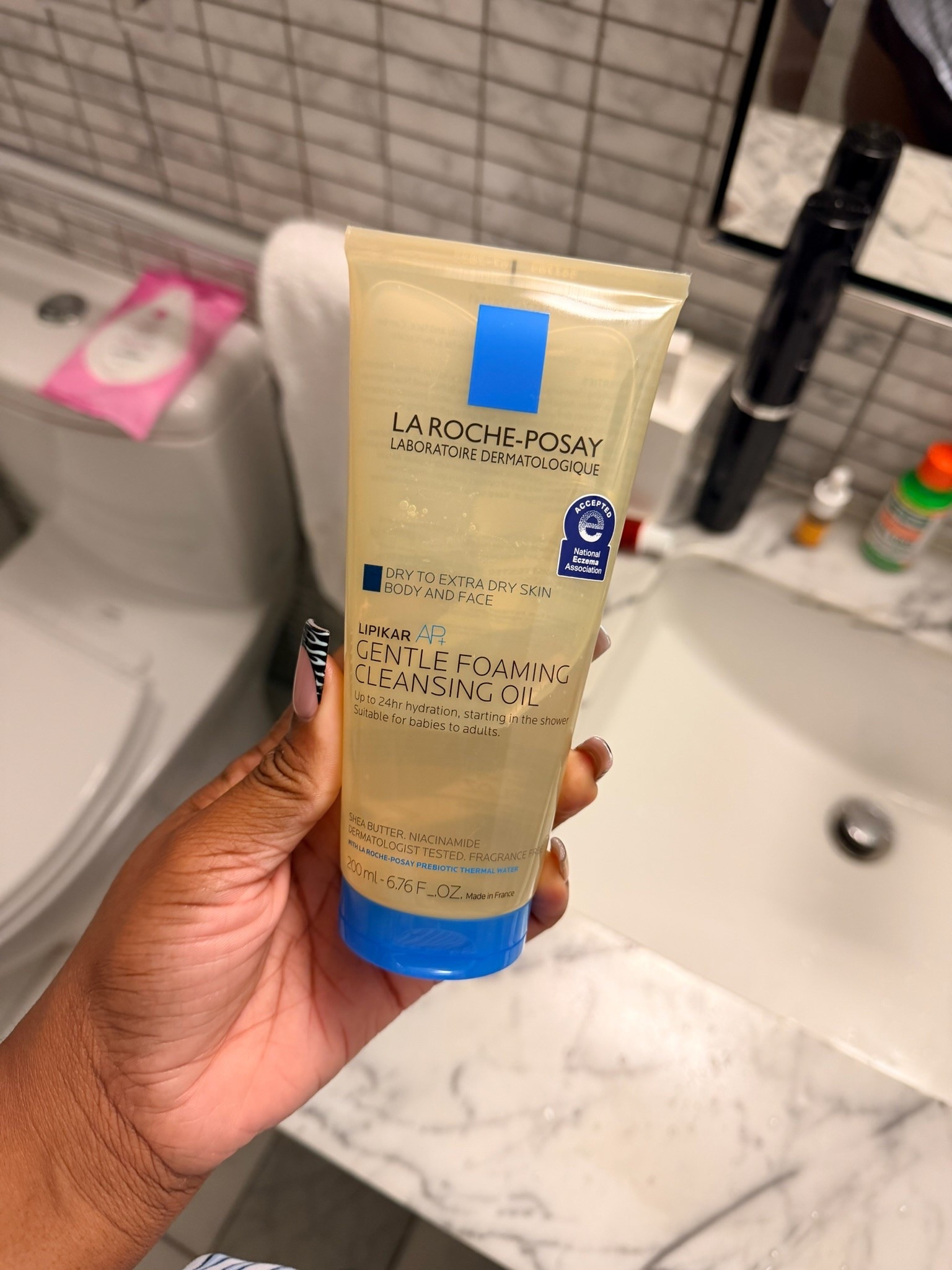 Skincare essential for 30+ skin ✨
I’ve been loving this cleansing oil from La Roche-Posay to keep my skin hydrated while still gently cleansing. It’s perfect for removing makeup without stripping the skin.

#LTKgrwm #LTKselfcare #LTKBeauty