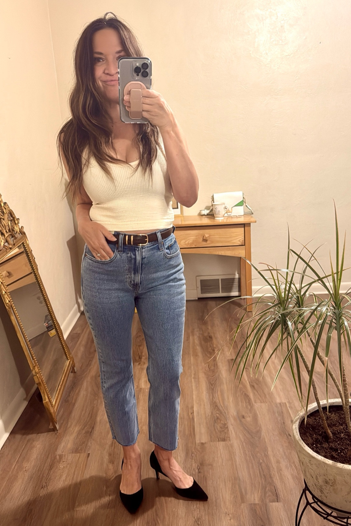 An exclusive 20% off LTK in app sale for 4 days only starting today! I am absolutely loving these jeans by Abercrombie! One of my favorite looks it’s just wearing a black Moto jacket with jeans with heels. I’m wearing the ultra high rise ankle jeans and a size 25 extra short for my 5’1” frame- perfect fit! Probably could have just ordered the short here but I do like this length. Get yours before they are gone! Take advantage of the 4 day 20% off sale! 

#jeans #falloutfit #abercrombie #relaxedjean #barreljeans #highwaistjean #denim  #petite #ageless

#LTKFindsUnder100 #LTKFallSale #LTKOver40