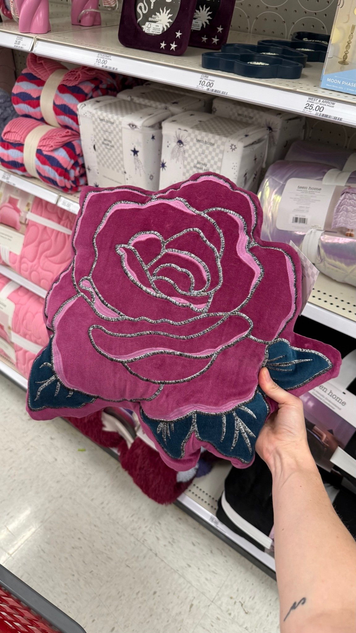 #ad New Teen Bedroom Decor at @Target

#TargetSyle #TargetAmbassadorHome #TargetPartner #Target @shop.LTK #liketkit @targetstyle

#LTKKids #LTKSeasonal #LTKHome