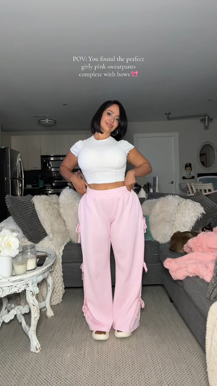 The cutest pink sweatpants with BOWS! 🎀💕🌸 

5’3 28” waist 43” hip got a large

over 40, millennial, petite, petite curvy, curvy, size 8, midsize, sweatpants outfit, coquette, light pink outfit, pink outfit, casual outfit, spring, spring outfit  

#LTKStyleTip #LTKMidsize #LTKPetite