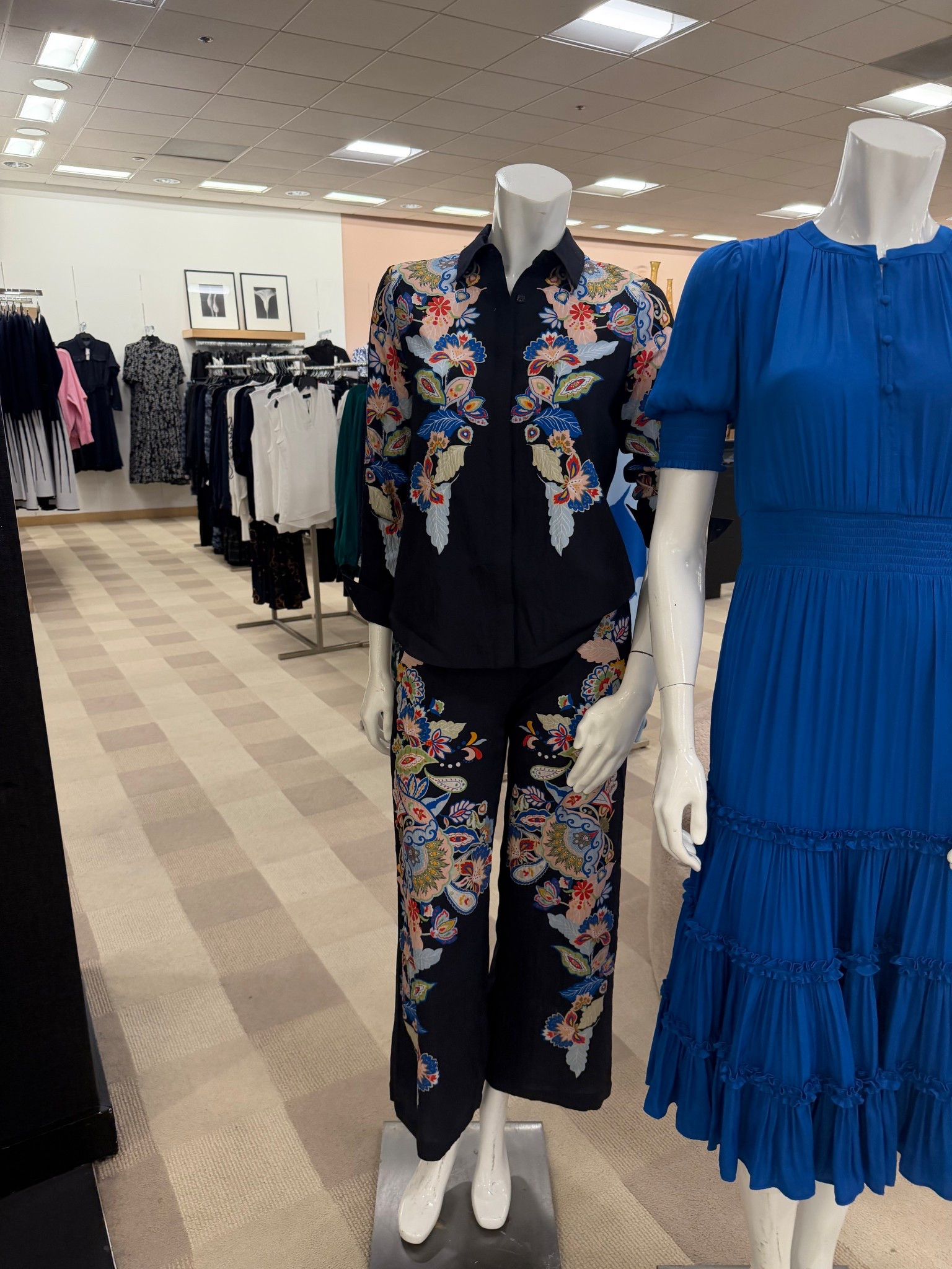 Gorgeous new prints by Tahari for spring at @Macys 

#LTKSeasonal #LTKOver40 #LTKSpringSale
