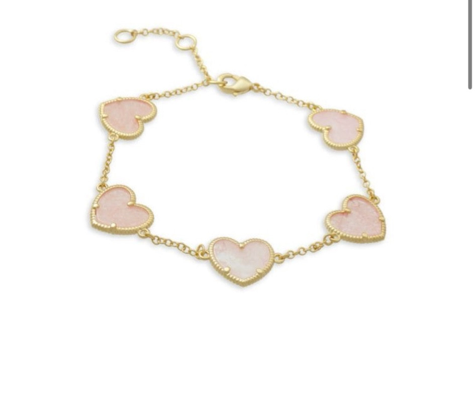 Heart bracelet 

#LTKsalealert #LTKfindsunder50 #LTKstyletip