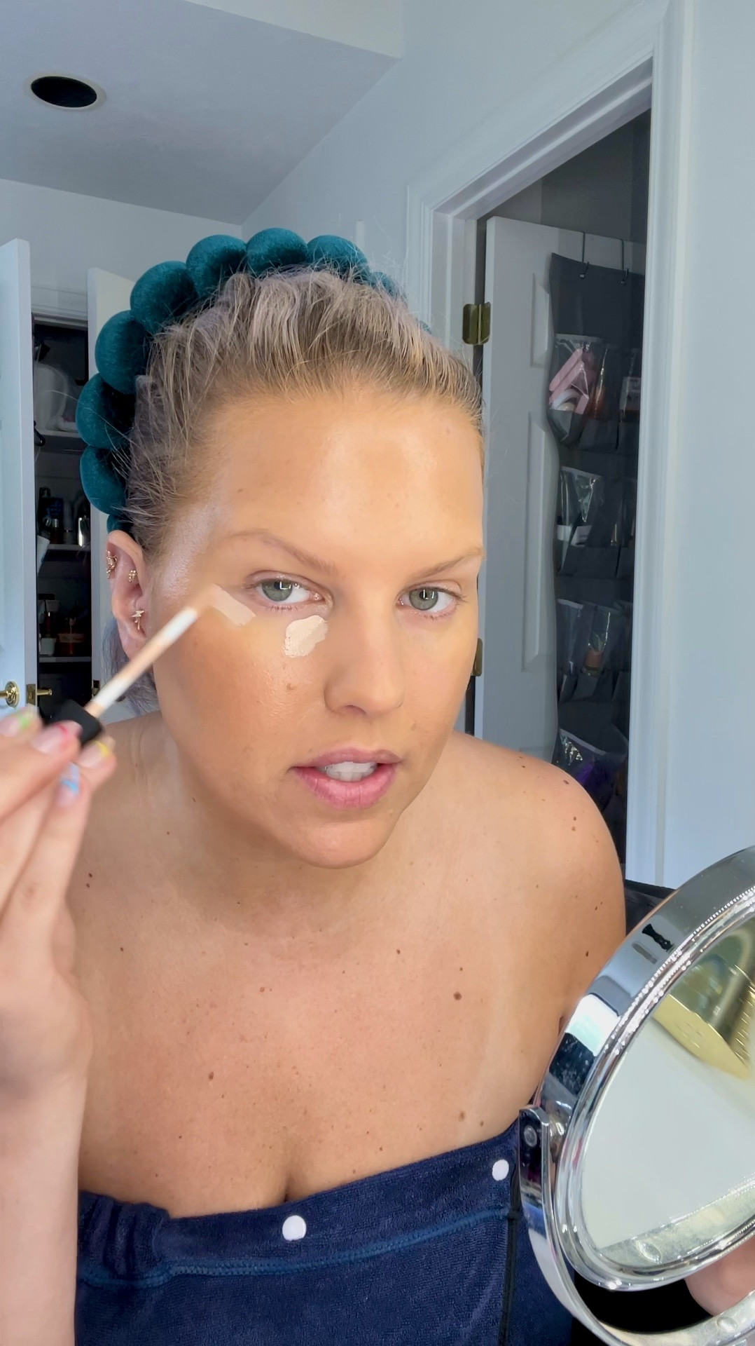 Fave concealer!  Buildable coverage, natural finish, long wearing!

NARS Radiant Creamy Concealer, Light 2 Vanilla 

#LTKWedding #LTKVideo #LTKBeauty