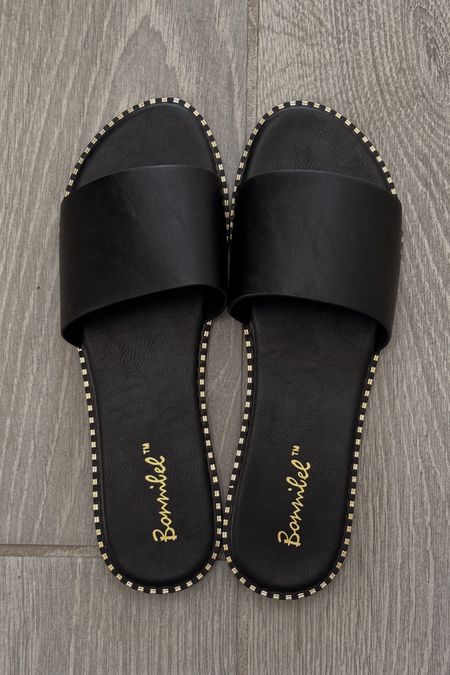 I found the perfect summer sandal! They’re black with gold around the trim! Perfect to elevate an outfit just a little more 🖤

They also come in more color options!

Summer | Summer Outfits | Black Sandal | Summer Shoes | Spring Outfits 

#LTKSpringSale #LTKfindsunder50 #LTKshoecrush