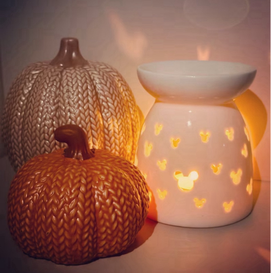 Disney magical candle burner

#Disney #Disneyland #DisneyWorld #WaltDisney #DisneyHome #DisneyDecor #DisneyFamily #DisneyMom's #DisneyVacation #DisneyTrip #CandleBurner #Home #Home #HomeDecor #Living room #Bedroom #Bathroom #Fall #Magical #FallDecor #Mom's #Trending # Trends #Bestsellers #Popular #Favorites #Etsy #Etsy #Custom #Personalized #Mickey #MickeyMouse #Family

#LTKSaleAlert #LTKFallSale #LTKHome